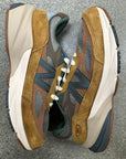 NEW BALANCE 990 CARHARTT WIP SCULPTURE CENTER - SIZE 8 (WORN)