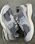 NEW BALANCE 2002 PROTECTION RAIN CLOUD - SIZE 8 (WORN)
