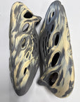 YEEZY FOAM RNNR MOON GREY - SIZE 10 (WORN)