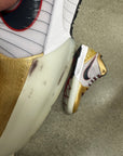 KOBE 4 PROTRO GOLD MEDAL - SIZE 10 (WORN)