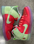 SB DUNK HIGH STRAWBERRY COUGH - SIZE 10.5 (WORN)
