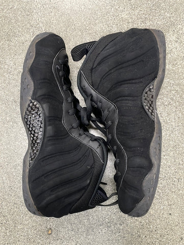 2014 AIR FOAMPOSITE ONE BLACK SUEDE SIZE 12 (WORN - REPLACEMENT BOX)
