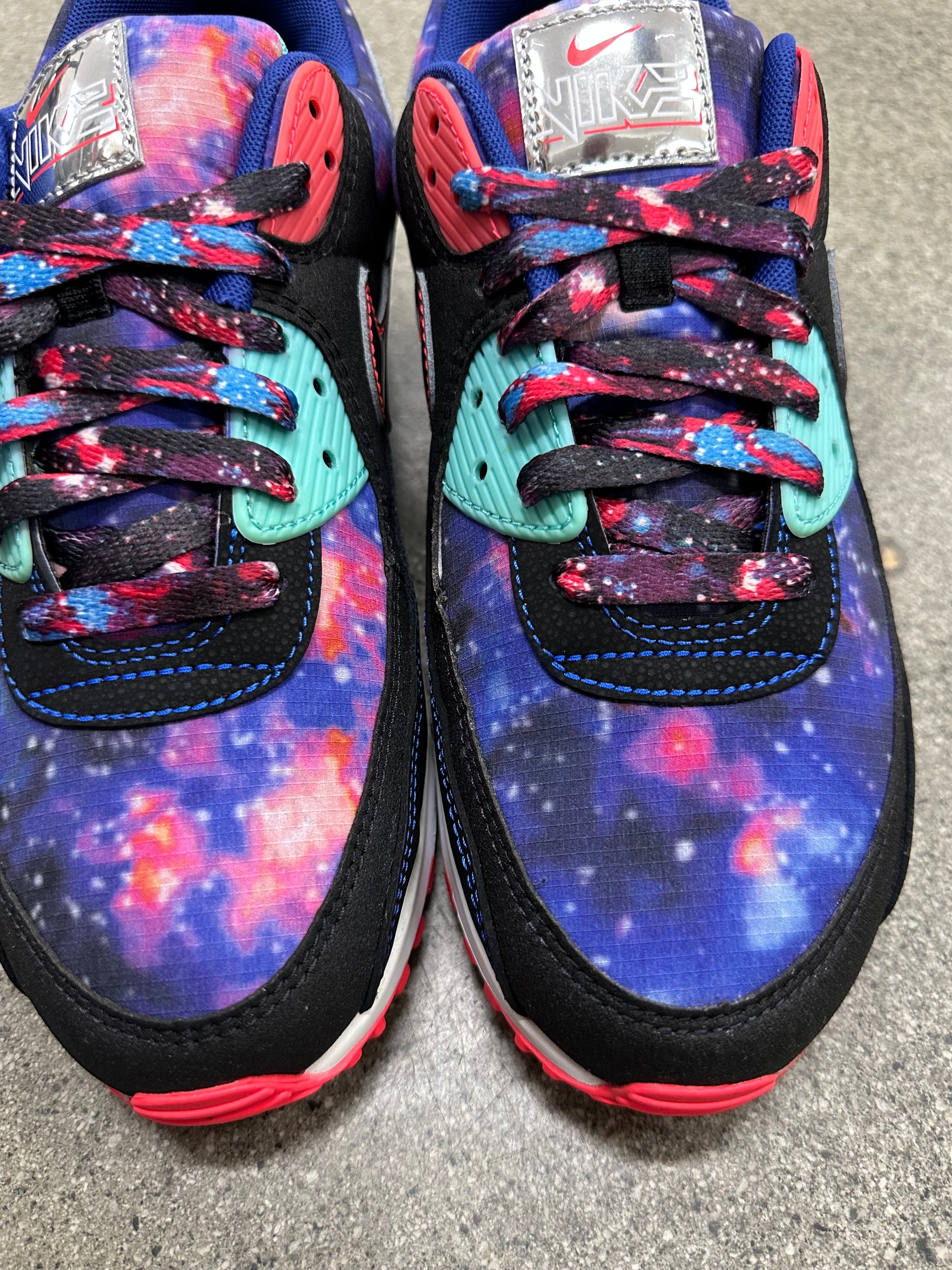 AIR MAX 90 SUPERNOVA 2020 - SIZE 9.5 (WORN)