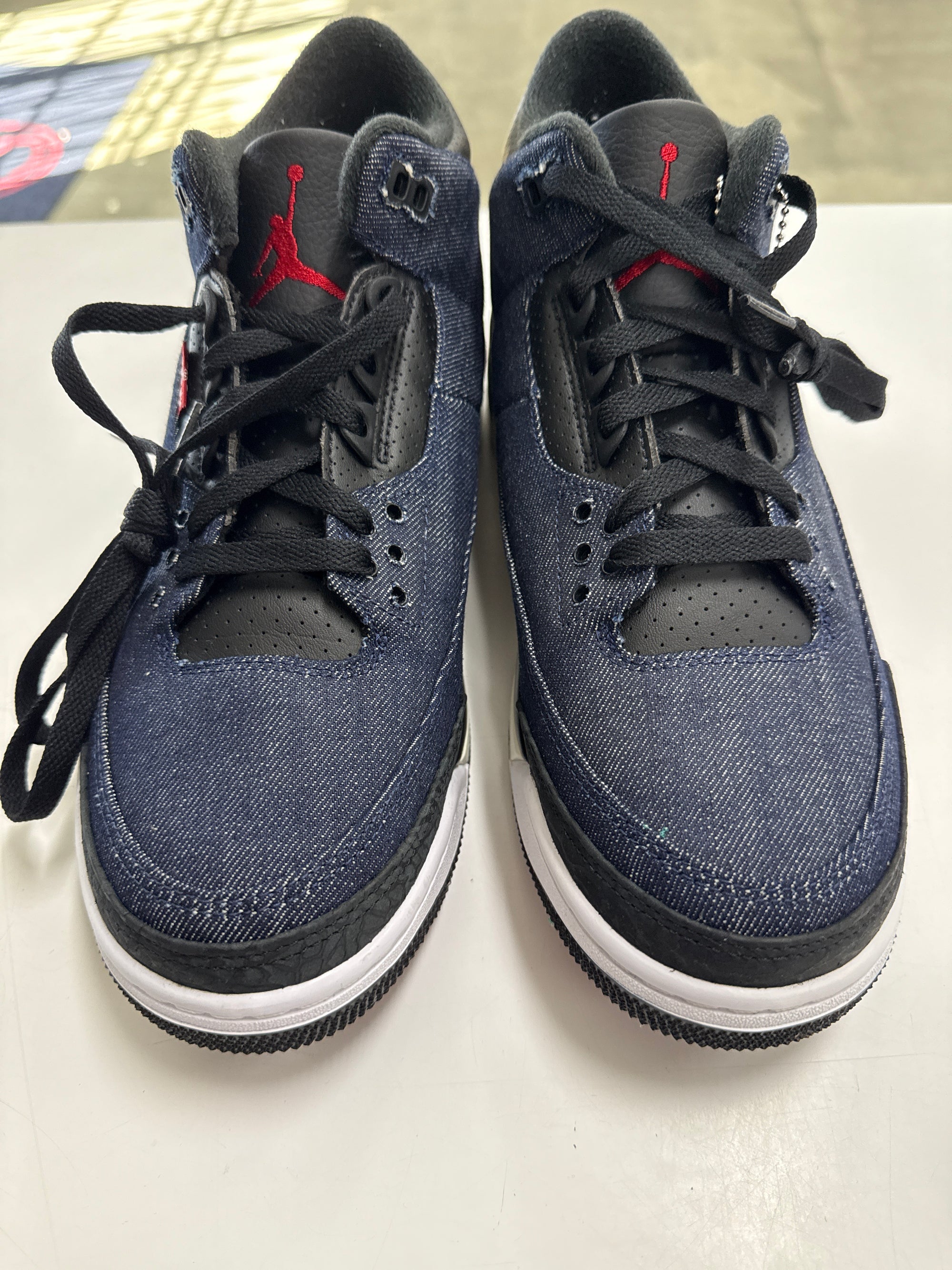 AIR JORDAN 3 LEVIS INDIGO - SIZE 9.5 (WORN)