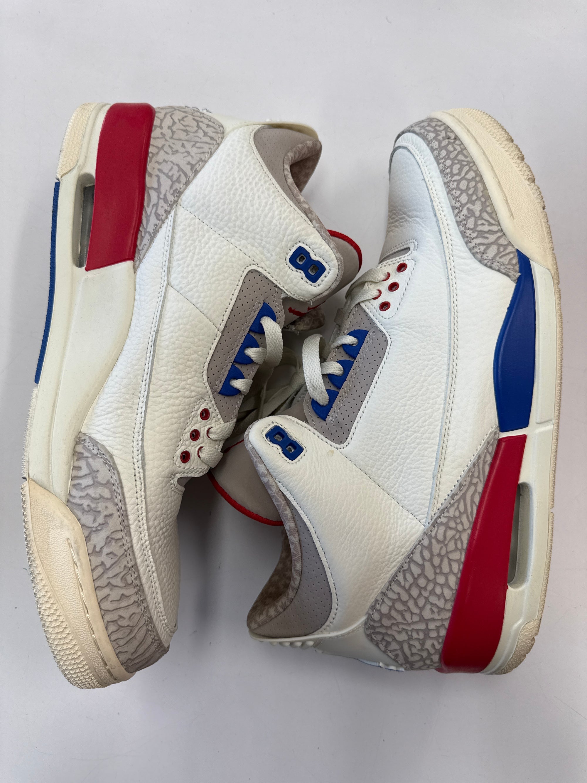 AIR JORDAN 3 INTERNATIONAL FLIGHT - SIZE 12 (WORN)
