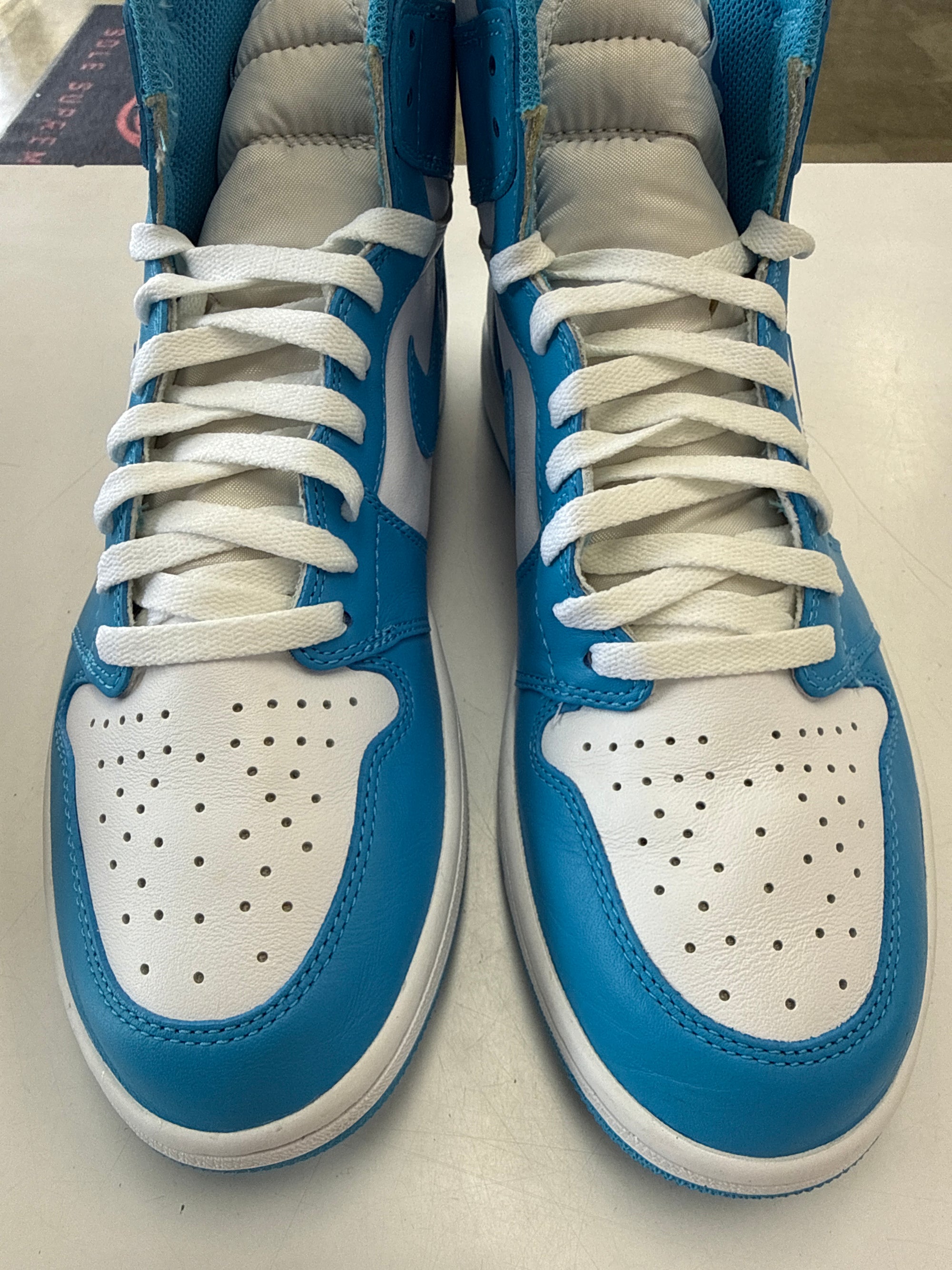 AIR JORDAN 1 HIGH UNC - SIZE 11 (WORN)