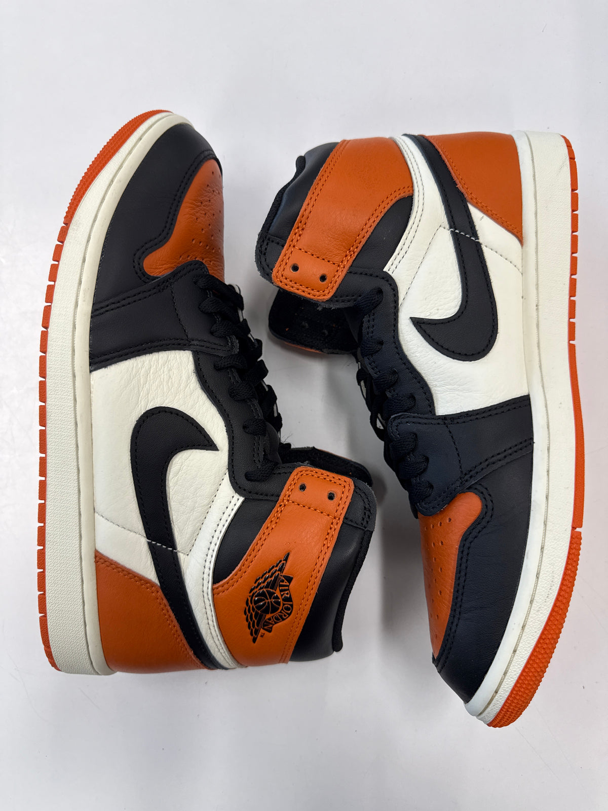 AIR JORDAN 1 HIGH SHATTERED BACKBOARD 2025 - SIZE 11.5 (WORN)