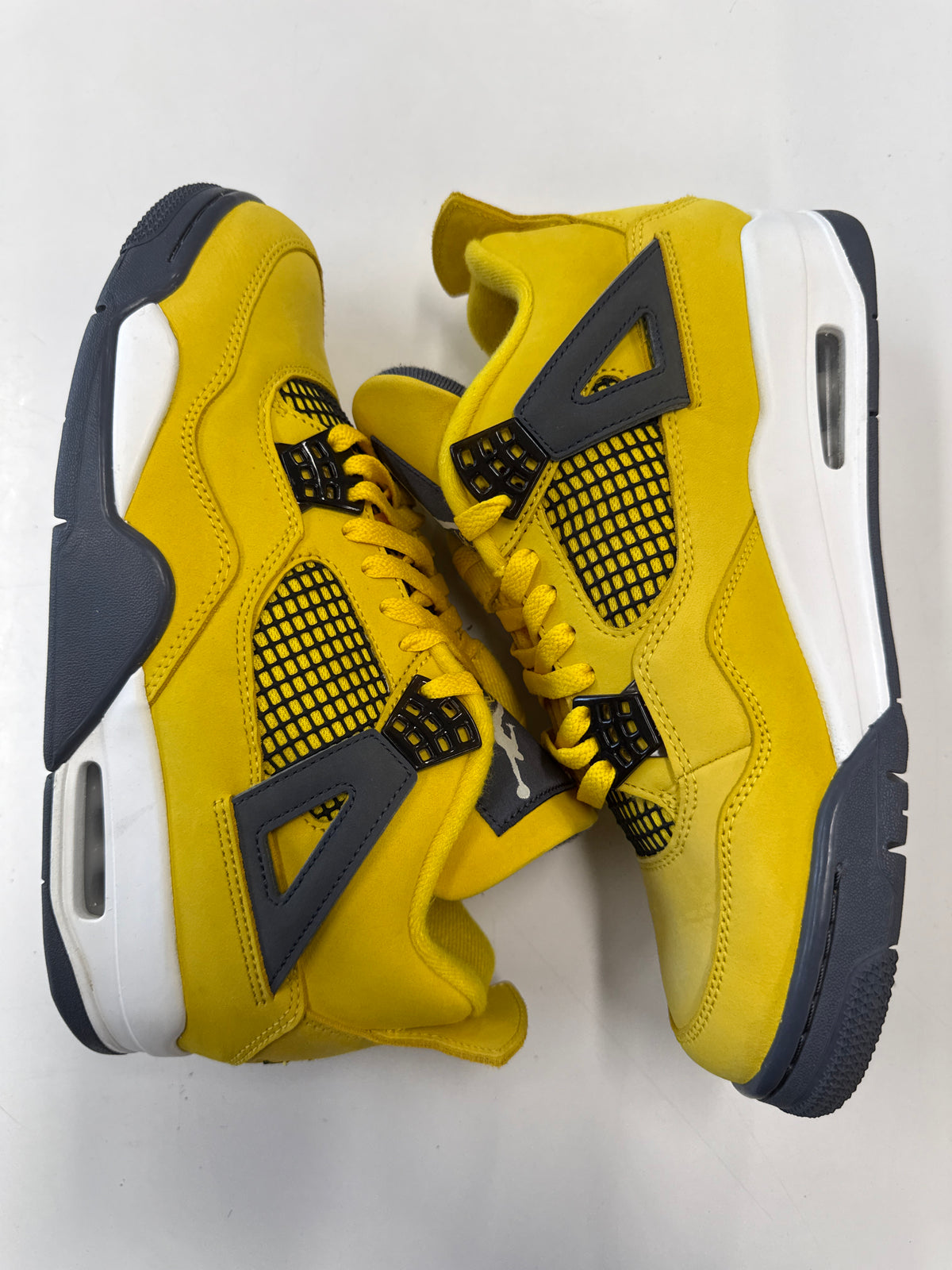 AIR JORDAN 4 LIGHTNING - SIZE 9 (WORN)