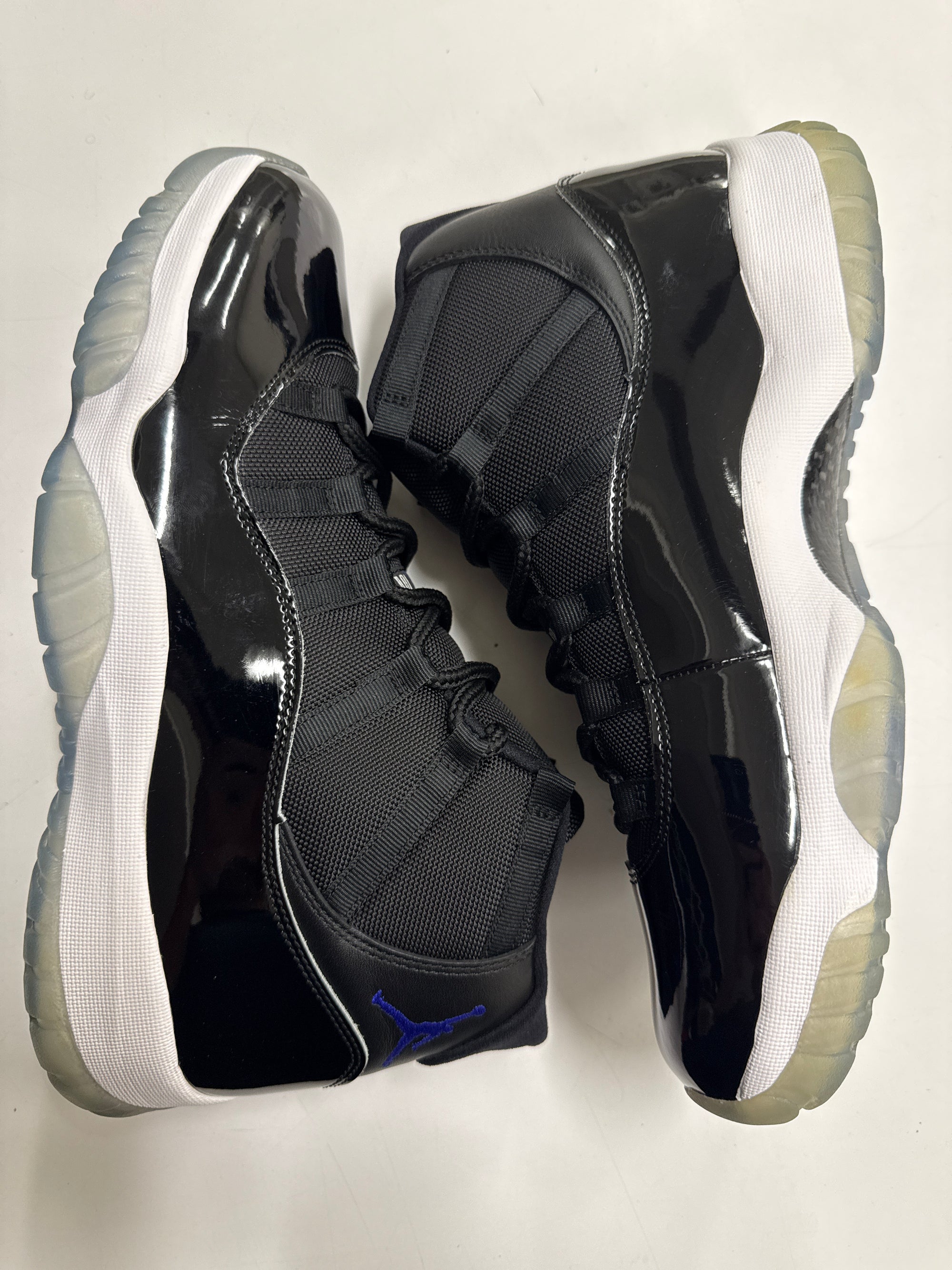 AIR JORDAN 11 SPACE JAM 2016 - SIZE 13 (WORN) - NO OUTER SLEEVE
