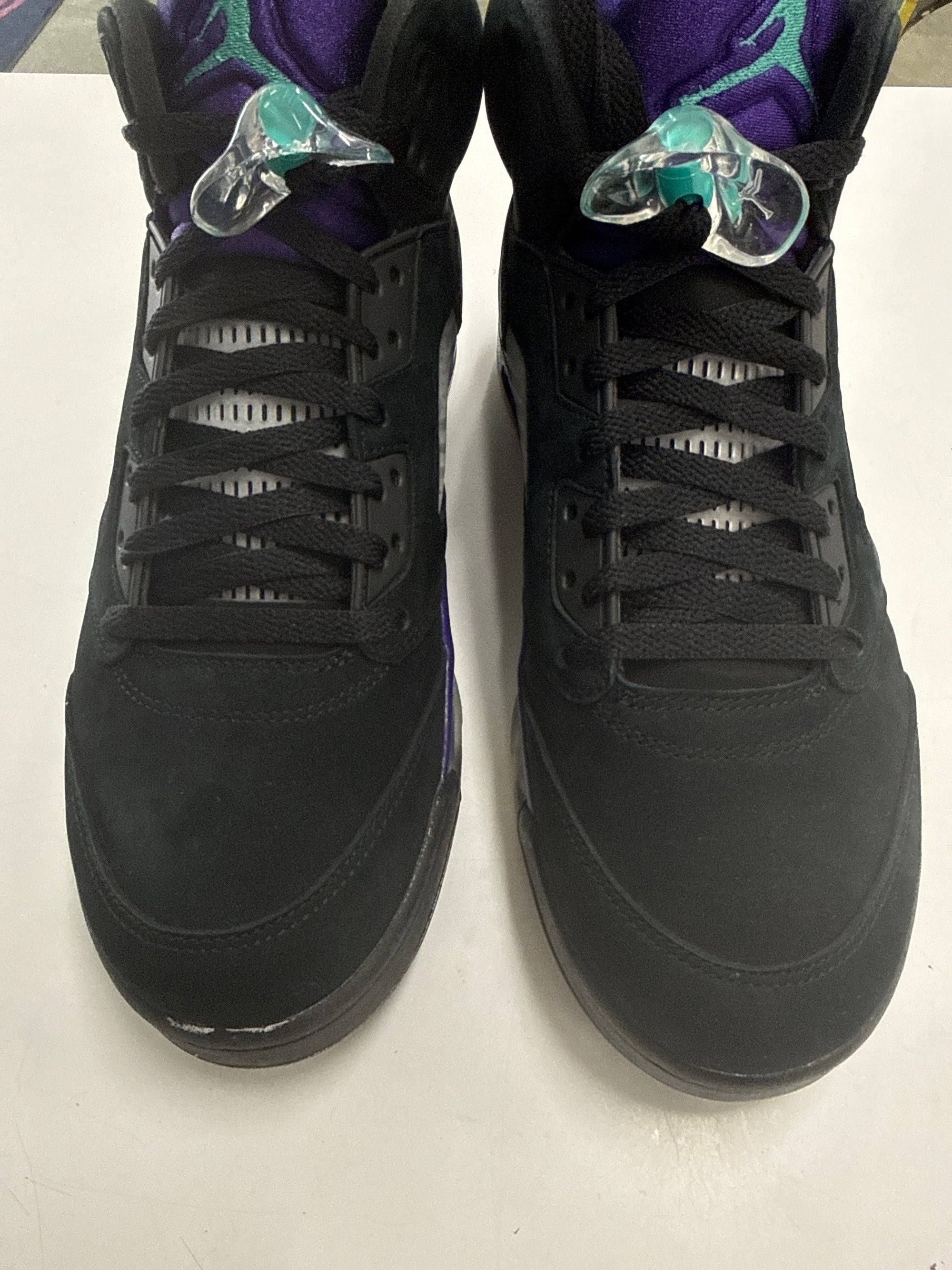AIR JORDAN 5 BLACK GRAPE 2013 - SIZE 10.5 (WORN)