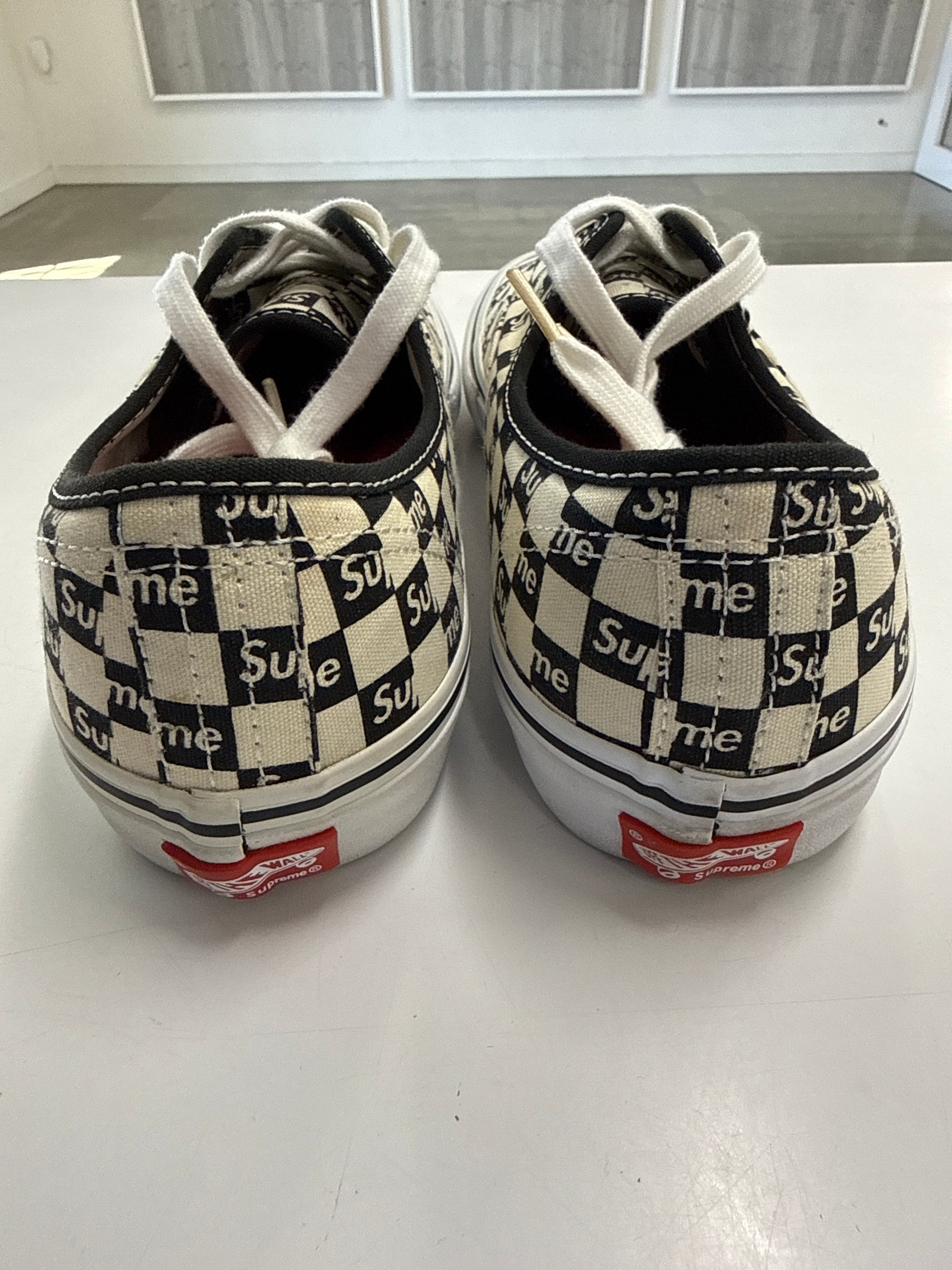 VANS SUPREME BLACK CHECKER LOGO  - SIZE 9 (WORN)