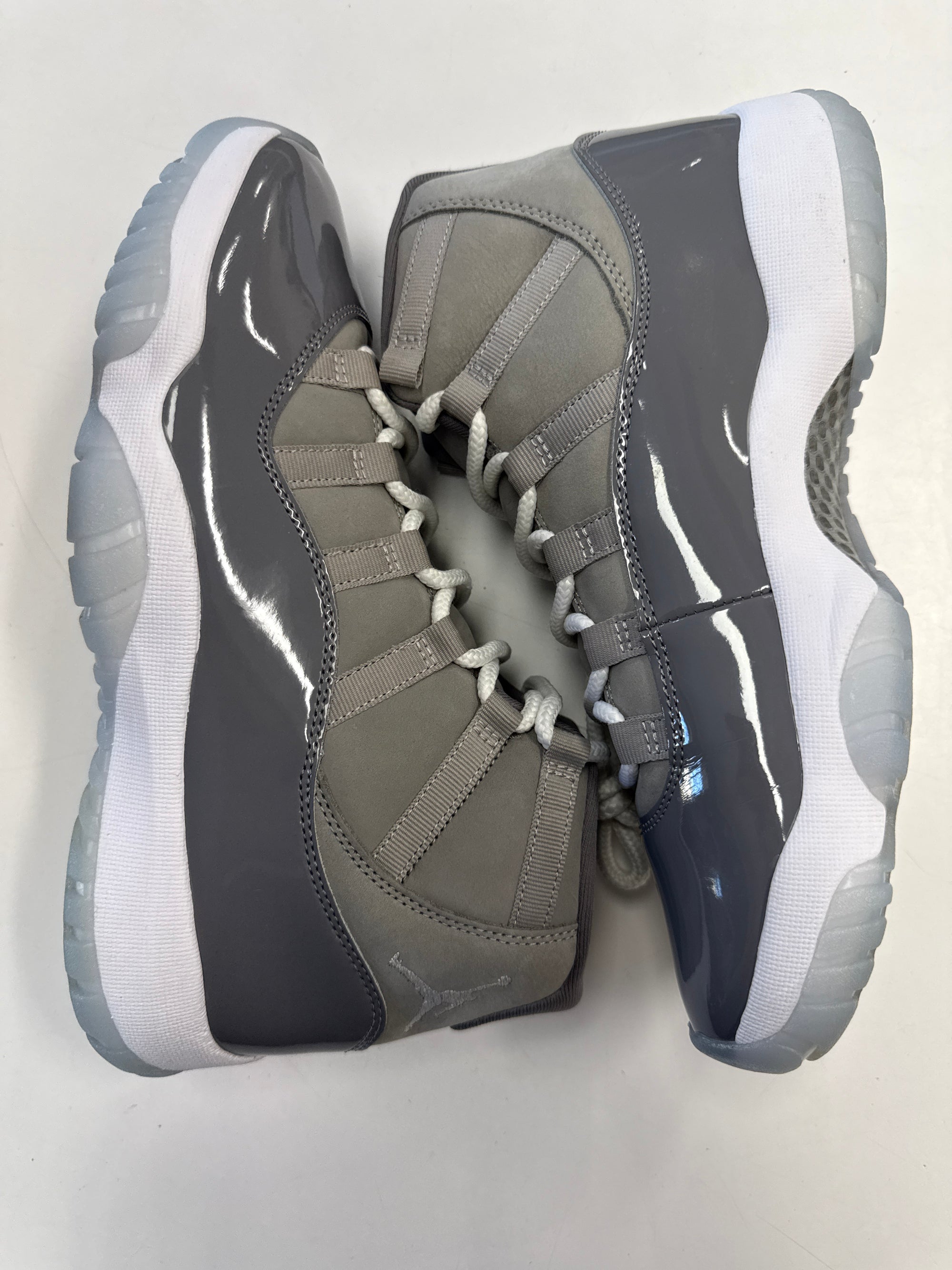 AIR JORDAN 11 COOL GREY - SIZE 9.5 (WORN)