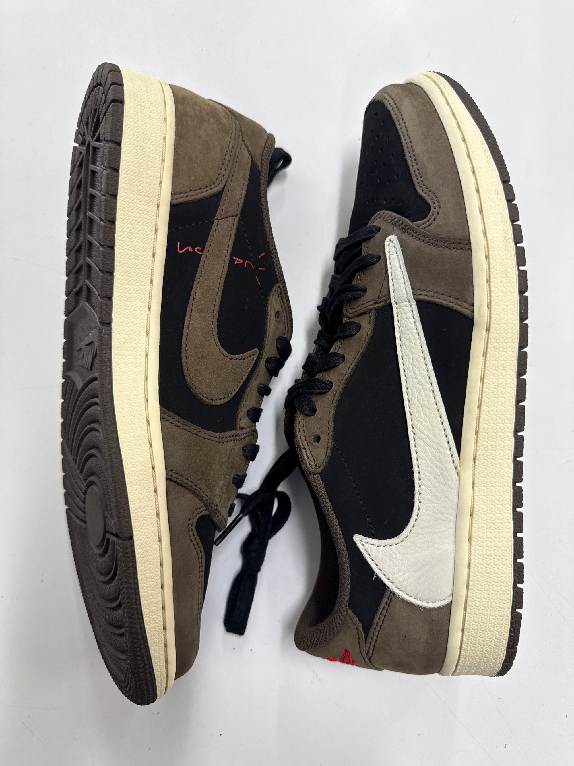 AIR JORDAN 1 LOW TRAVIS SCOTT MOCHA - SIZE 11 (WORN) - SUPER CLEAN