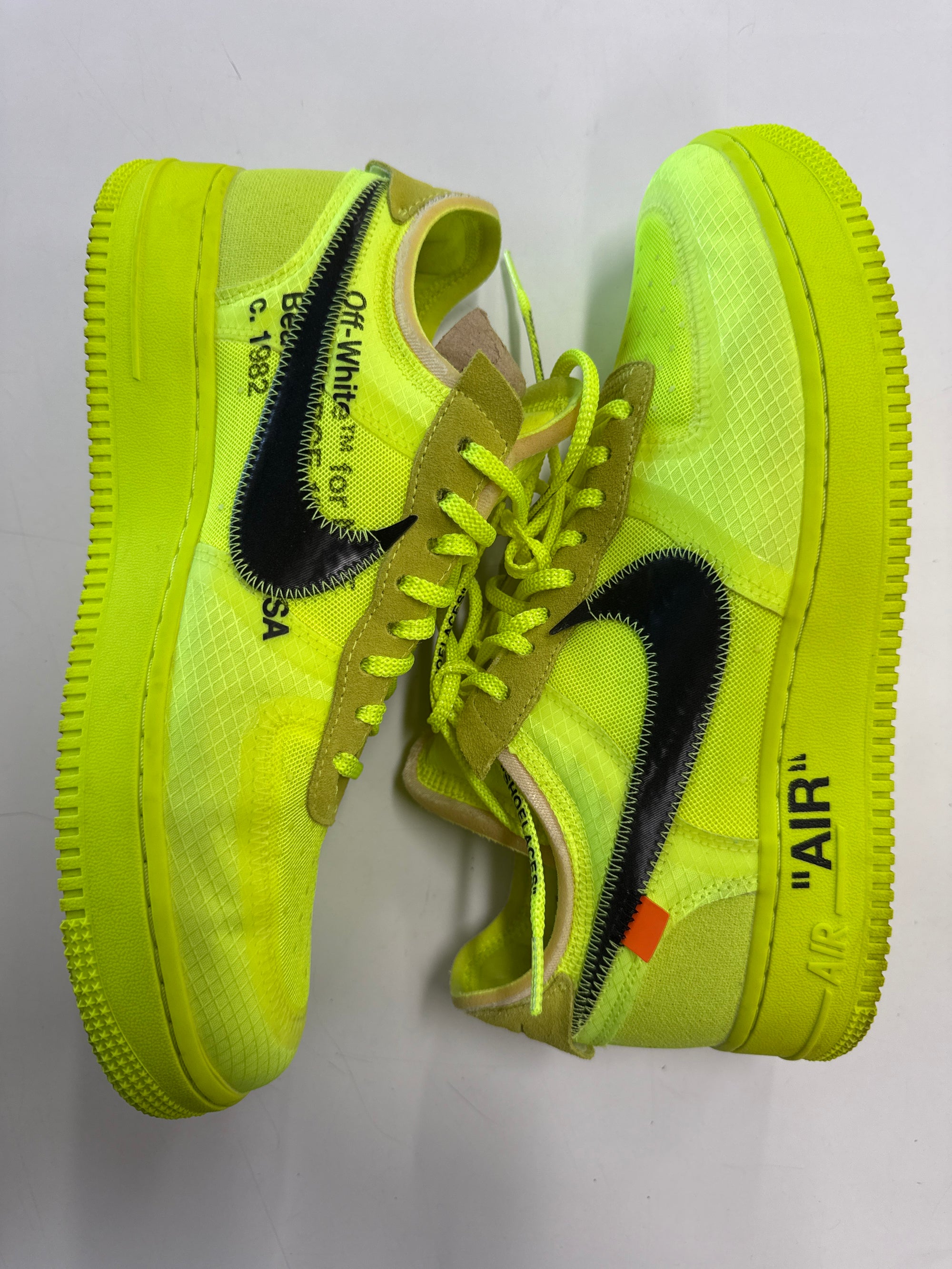 OFF WHITE AIR FORCE 1 LOW VOLT - SIZE 10 (WORN)