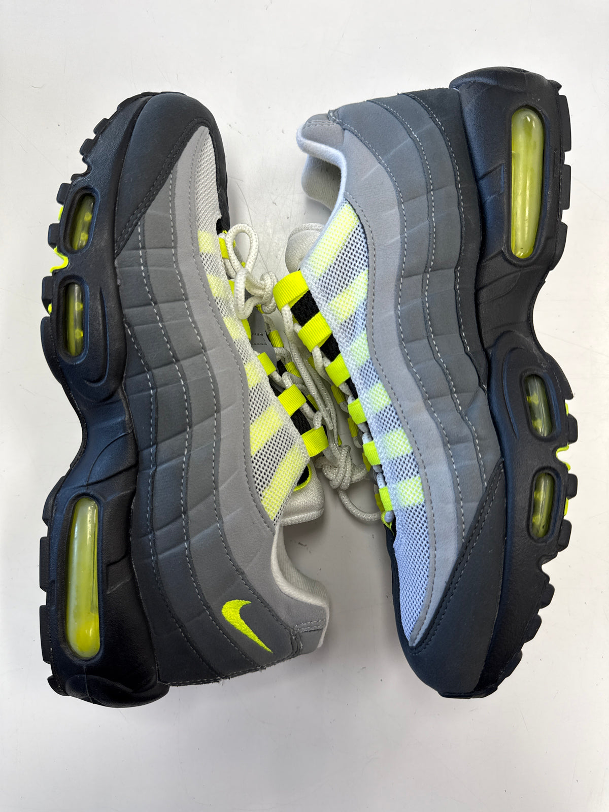 AIR MAX 95 OG NEON 2020 - SIZE 9.5 (WORN)