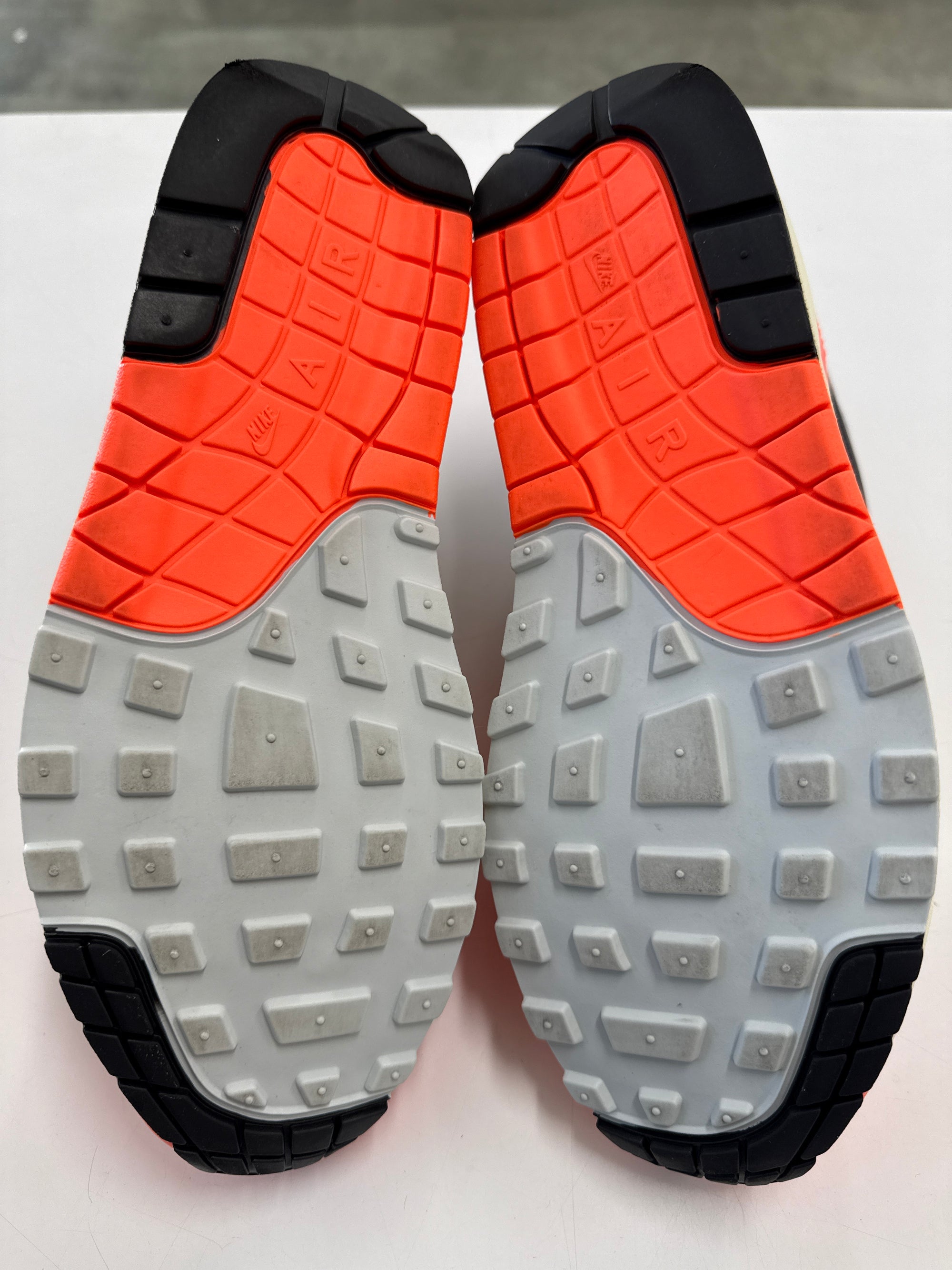 AIR MAX 1 PATTA WAVES HYPER CRIMSON - SIZE 8.5 (WORN) - SUPER CLEAN