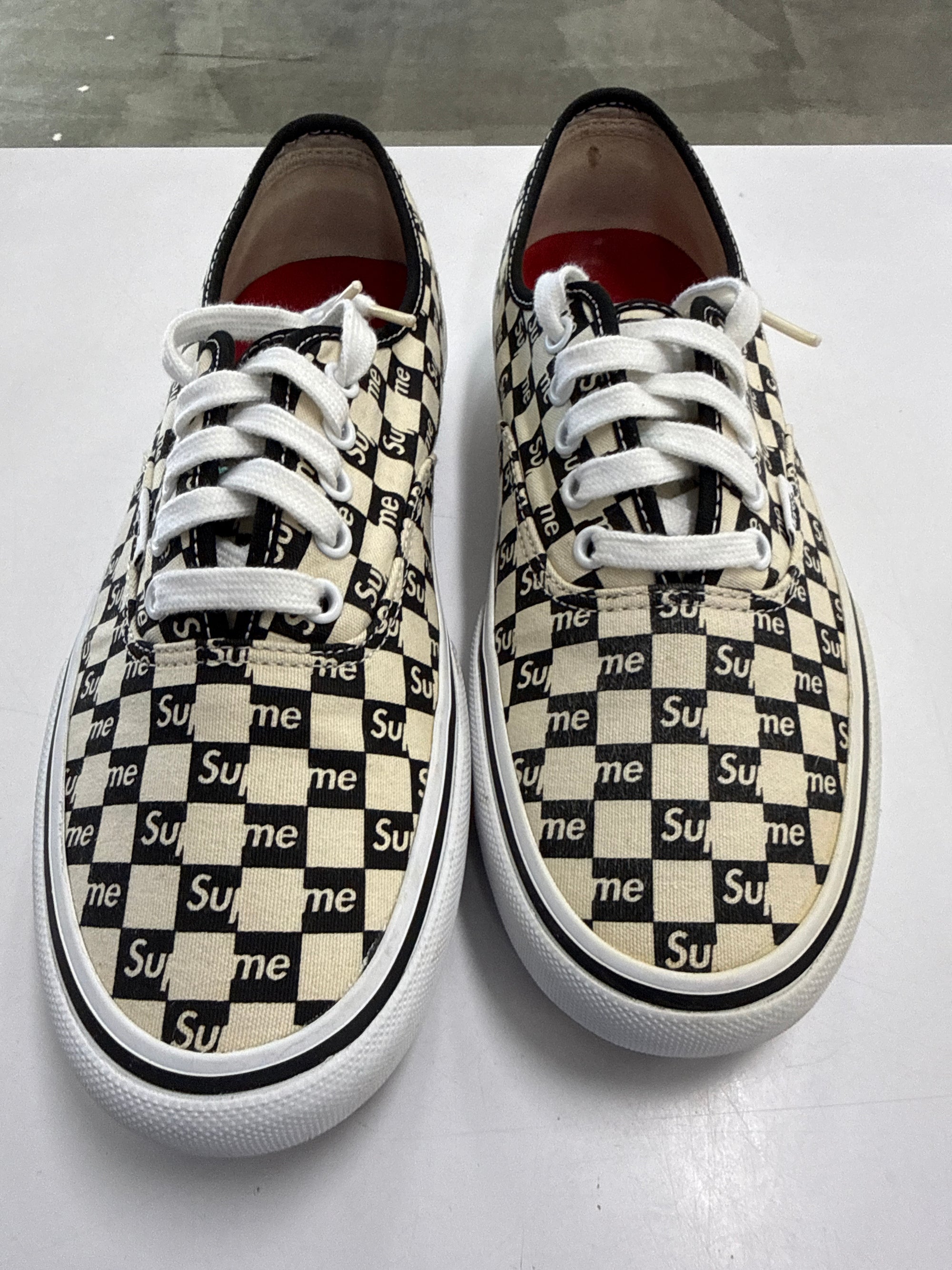 VANS SUPREME BLACK CHECKER LOGO  - SIZE 9 (WORN)