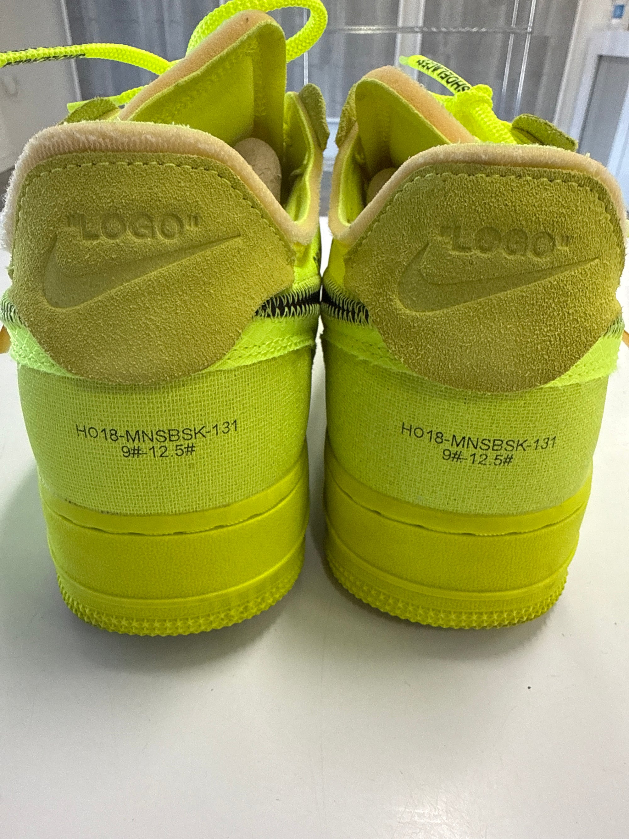 OFF WHITE AIR FORCE 1 LOW VOLT - SIZE 10 (WORN)
