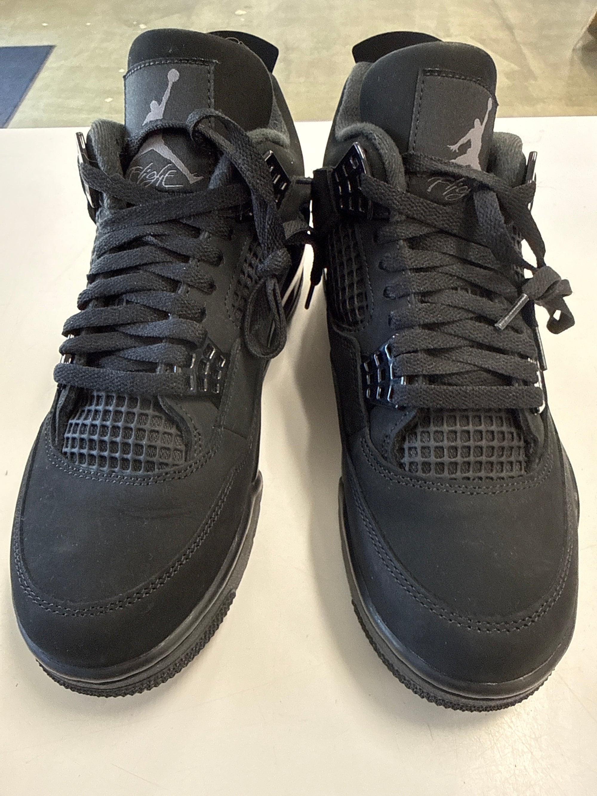 AIR JORDAN 4 BLACK CAT 2025 - SIZE 8.5 (WORN) - SUPER CLEAN