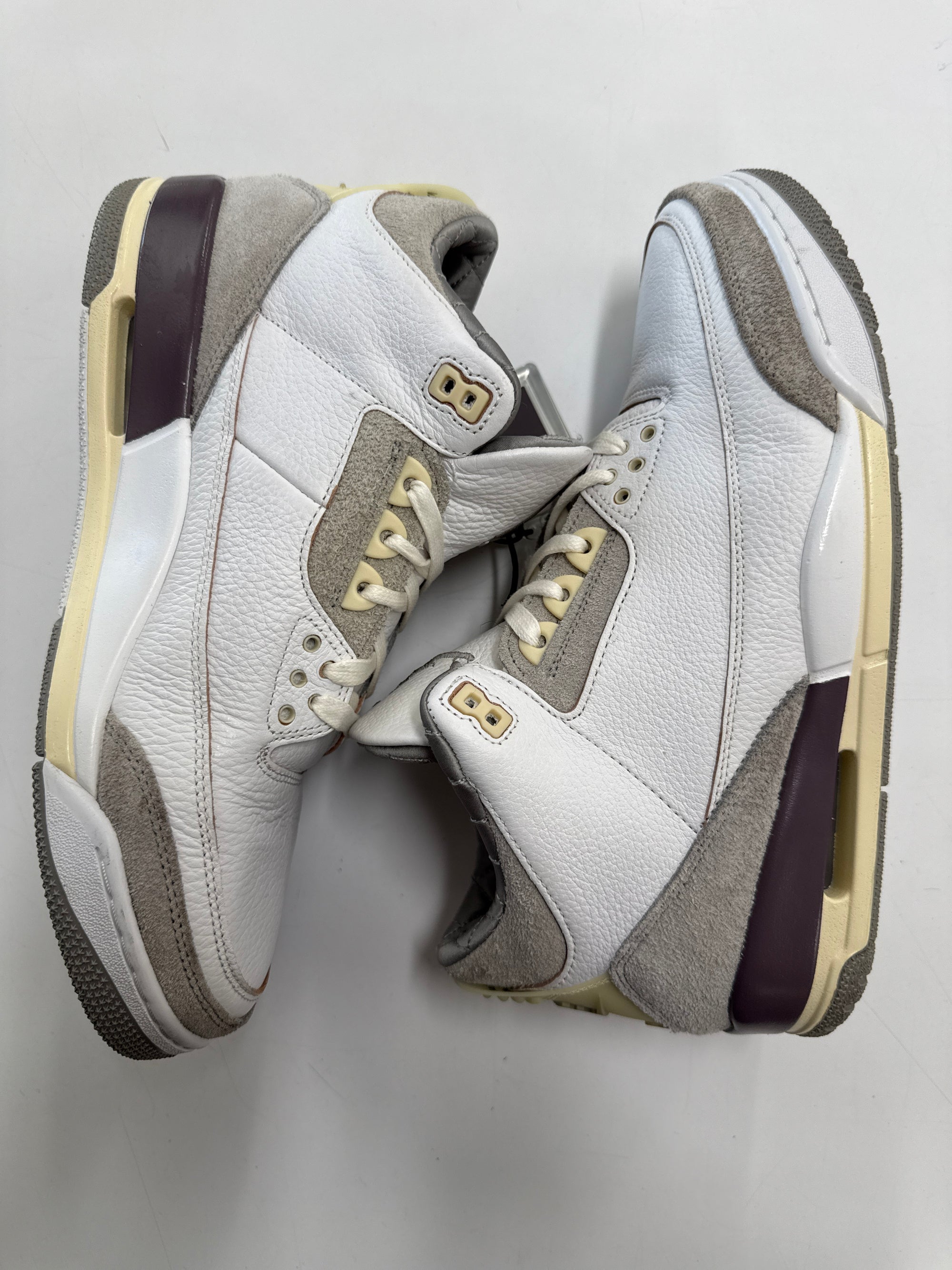 WMNS AIR JORDAN 3 A MA MANIERE WHITE - SIZE W12.5 M11 (WORN)