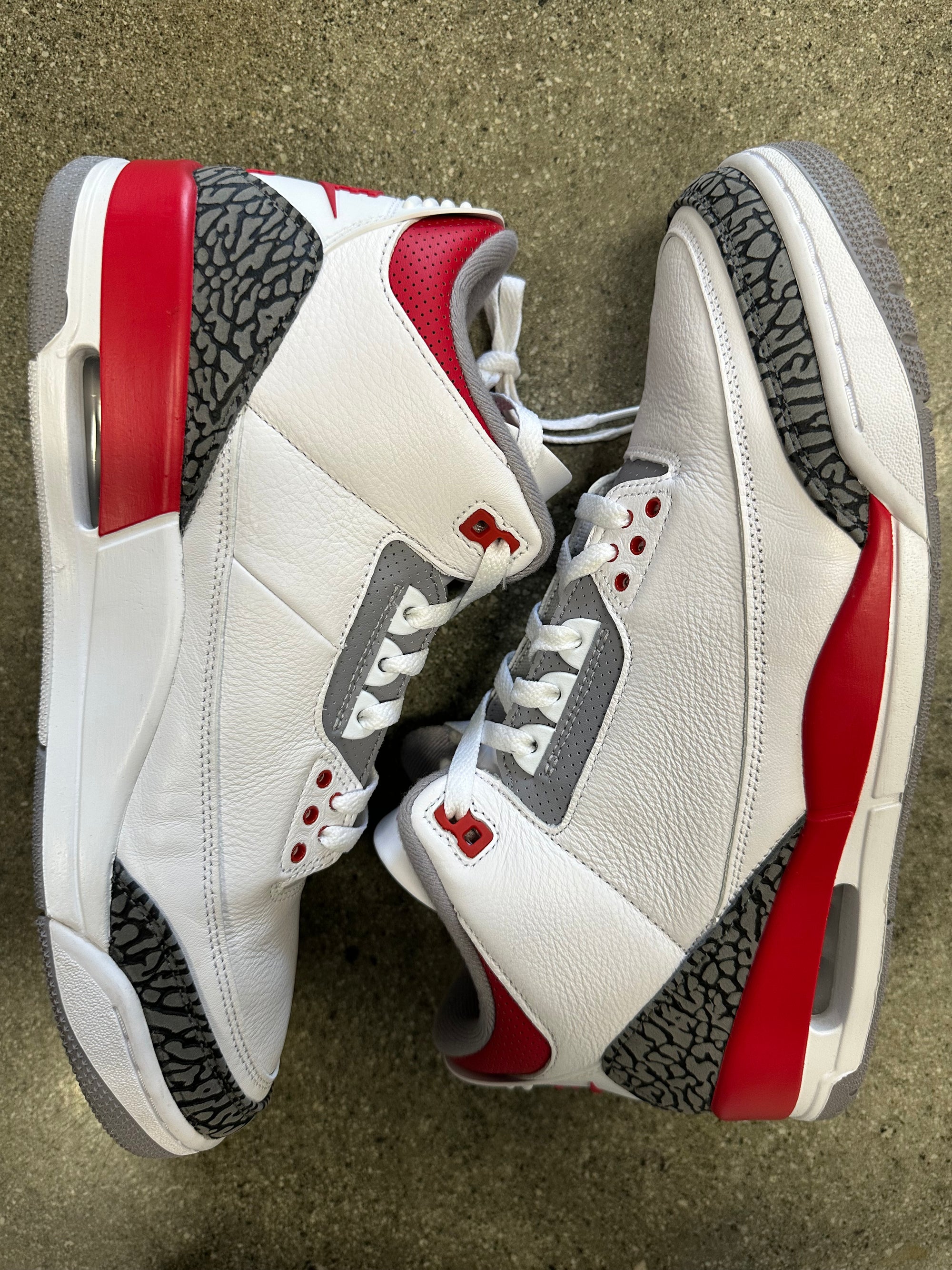 AIR JORDAN 3 RETRO FIRE RED 2022 - SIZE 12 (WORN)