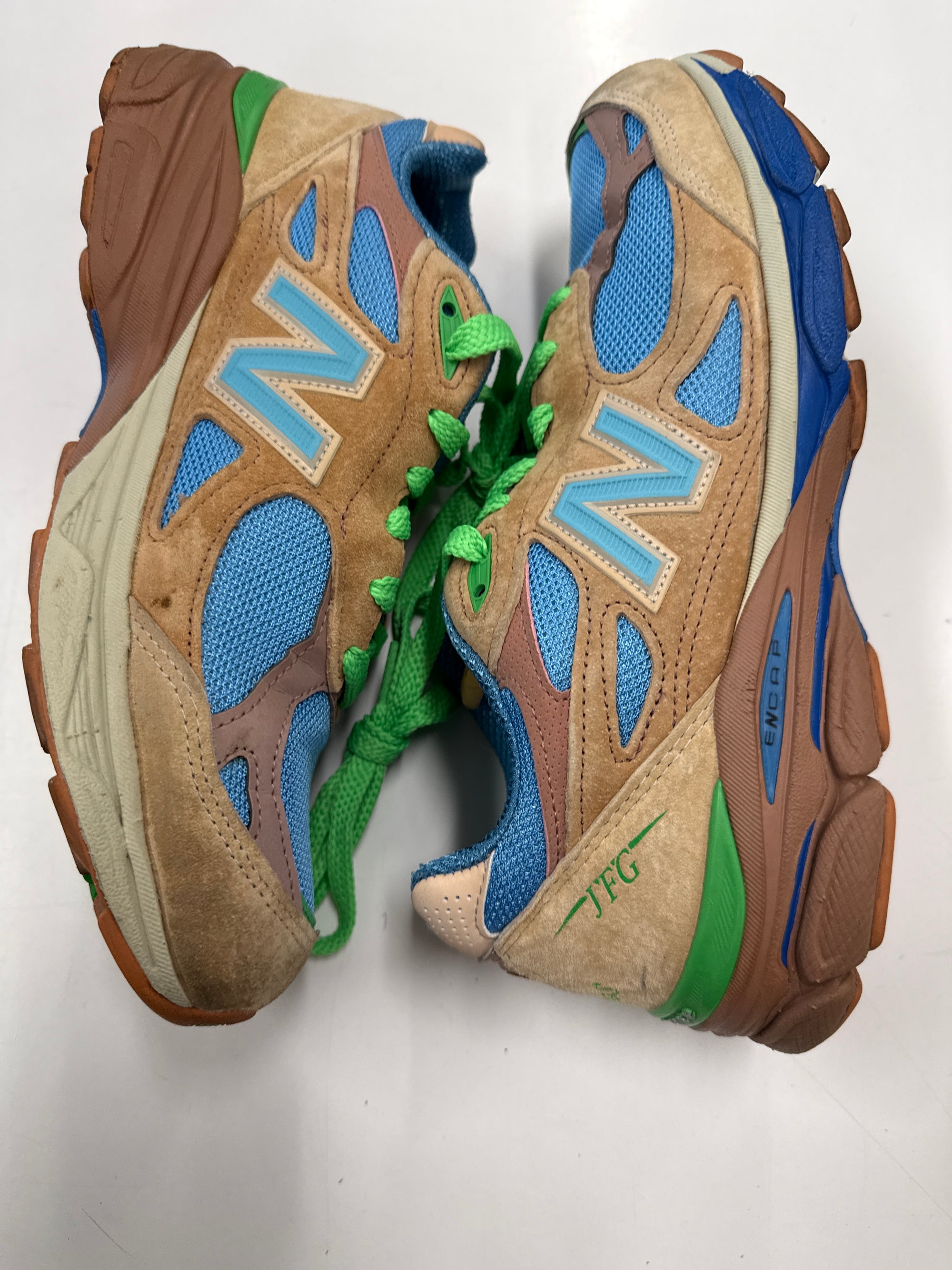 NEW BALANCE 990JG3 - SIZE 9.5 (WORN)