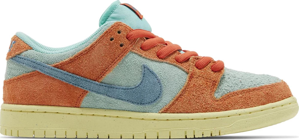 Nike SB Dunk Low Pro PRM "ORANGE EMERALD RISE"
