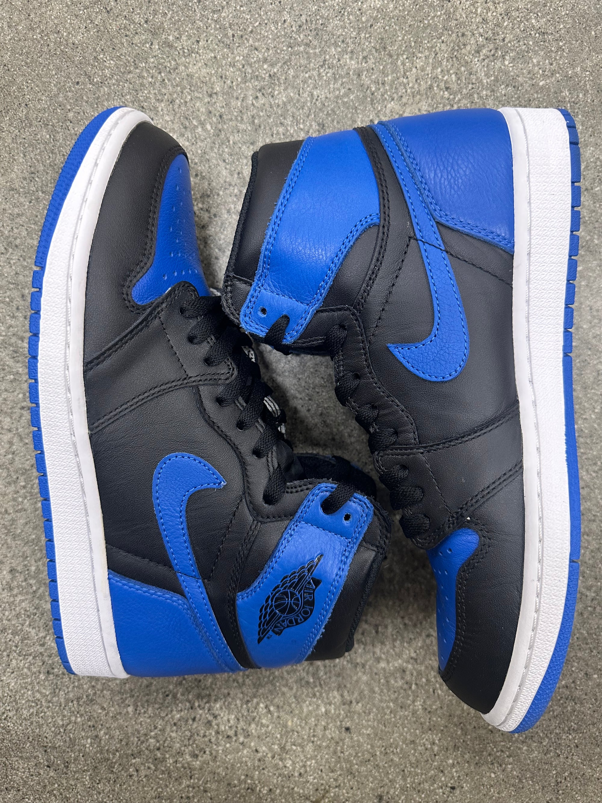 AIR JORDAN 1 ROYAL 2017 - SIZE 9 (WORN) - SUPER CLEAN