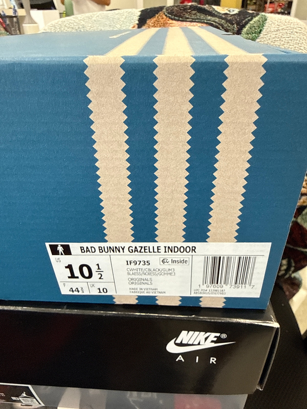 ADIDAS GAZELLE INDOOR BAD BUNNY - SIZE 10.5 (WORN) - SUPER CLEAN