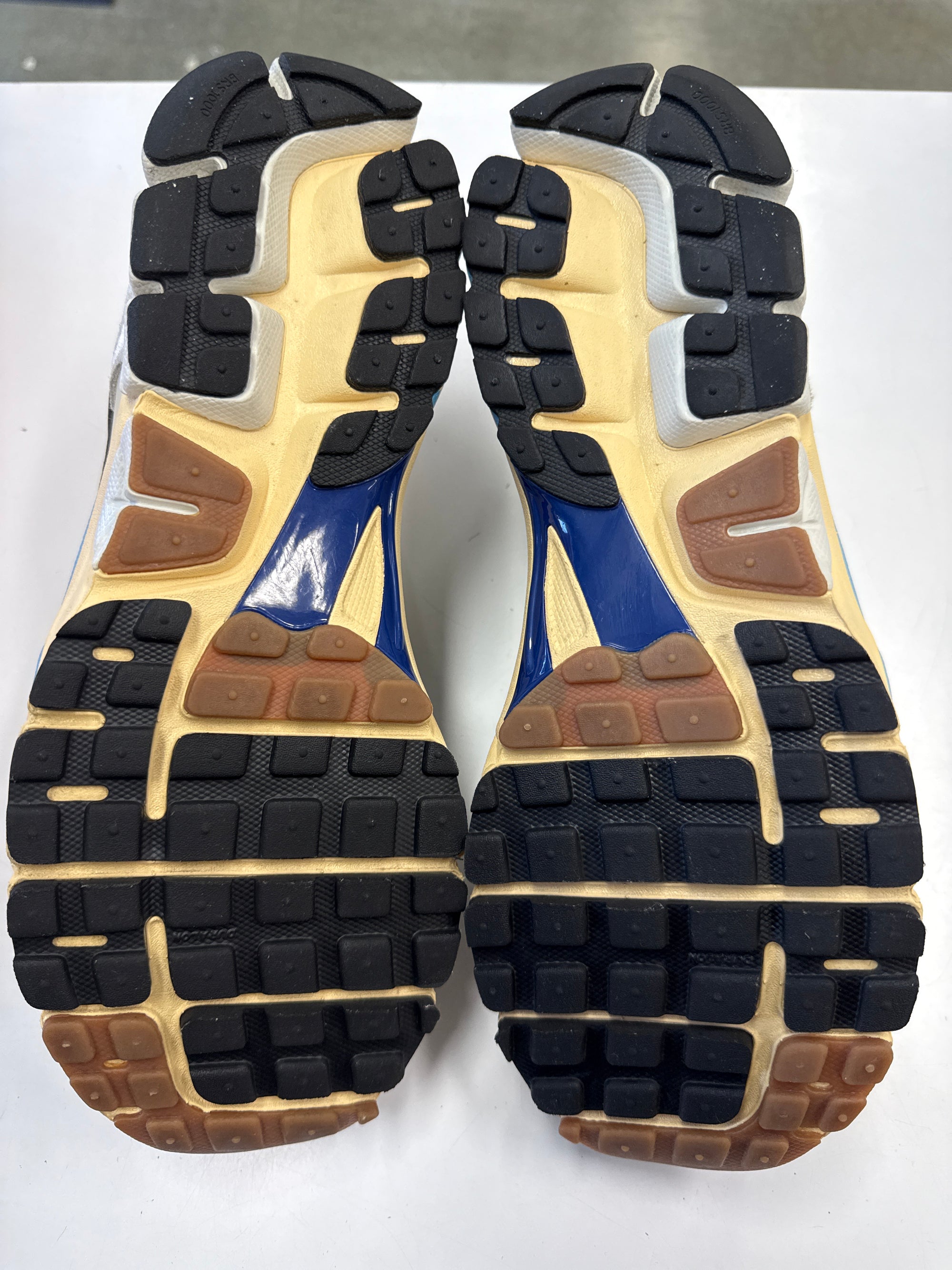WMNS ZOOM VOMERO 5 DESIGNED BY JAPAN - SIZE W13.5 M12 (WORN)