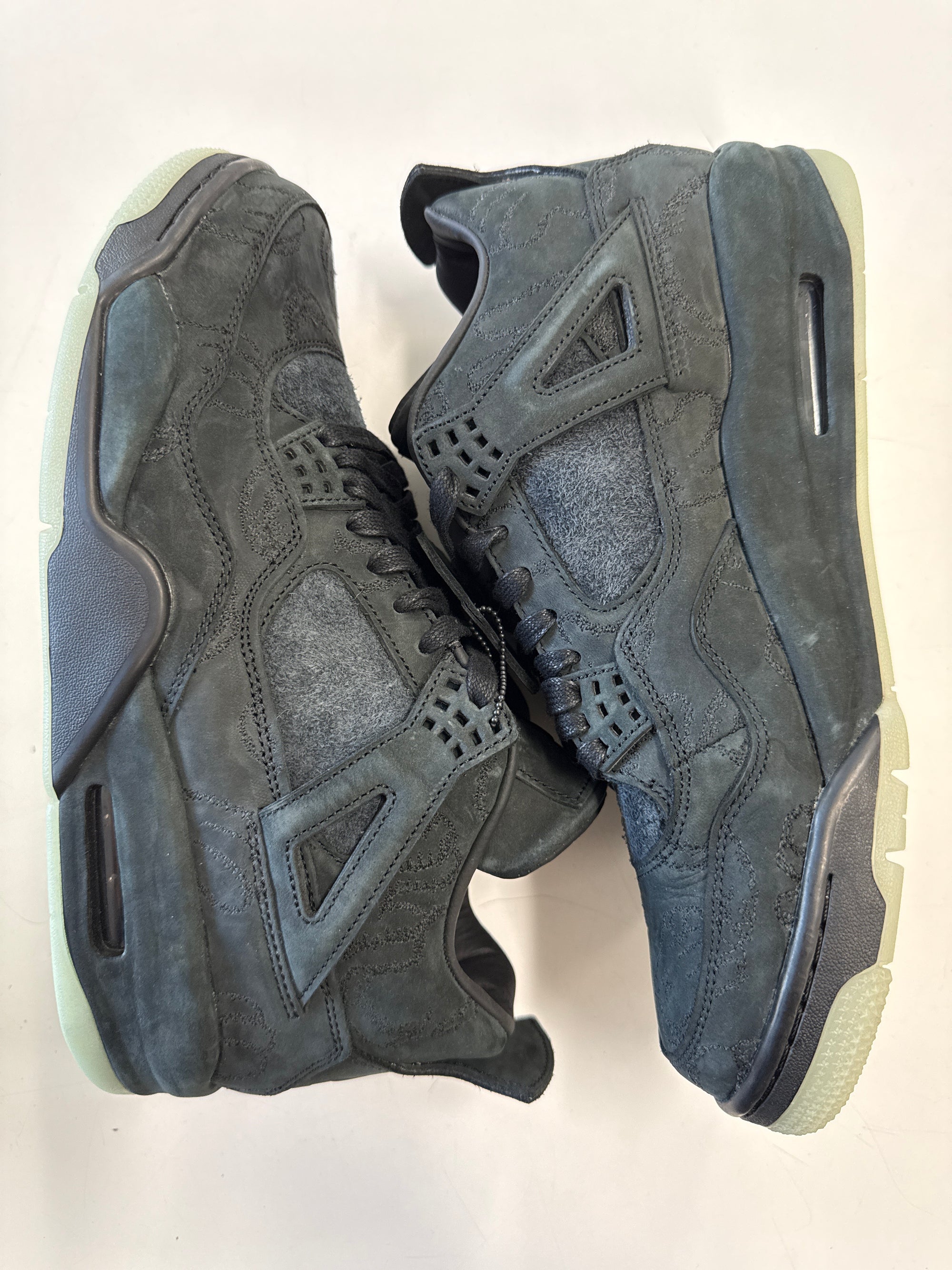 AIR JORDAN 4 KAWS BLACK - SIZE 10.5 (WORN) - SUPER CLEAN