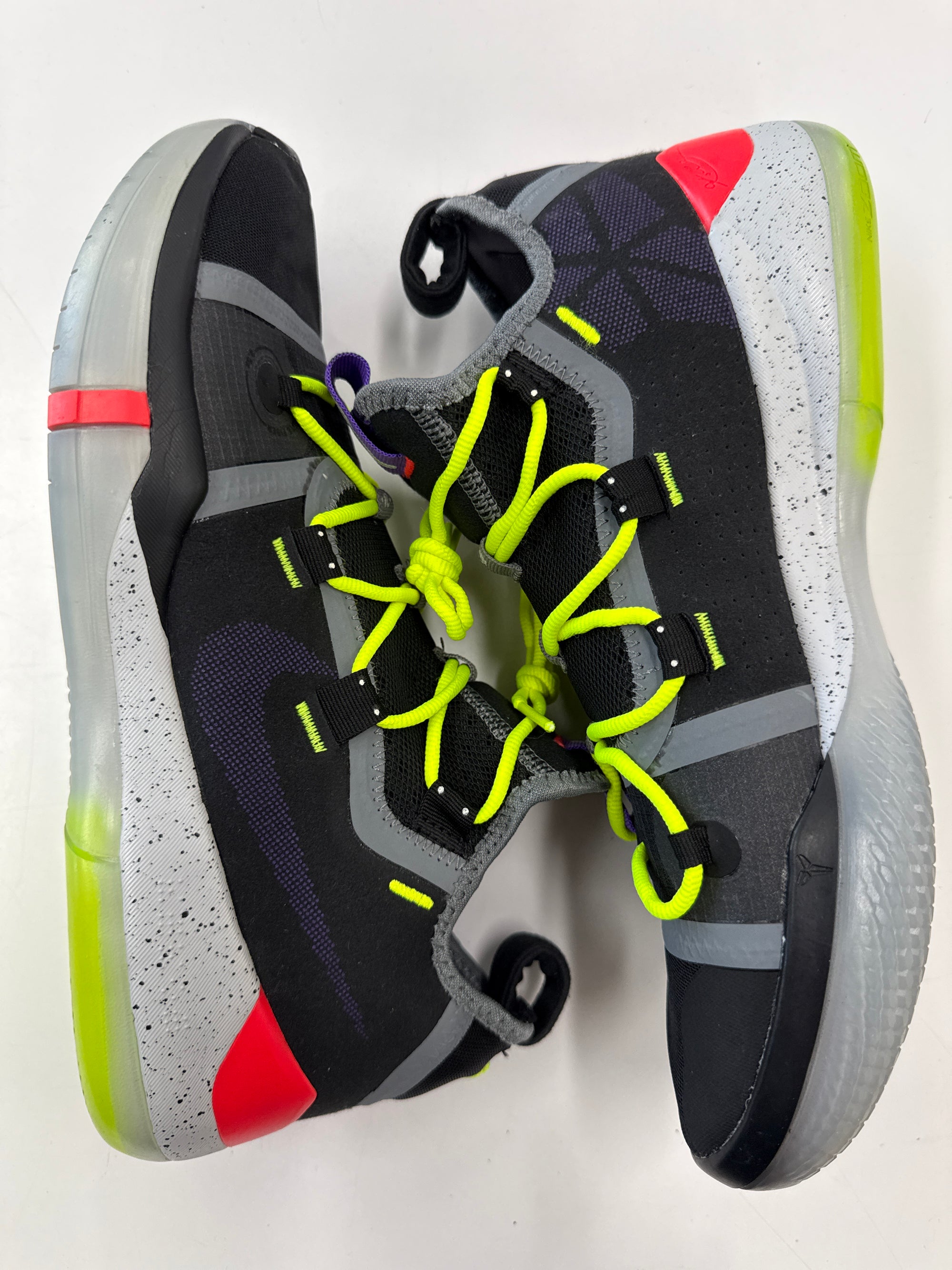 KOBE AD CHAOS - SIZE 10 (WORN)