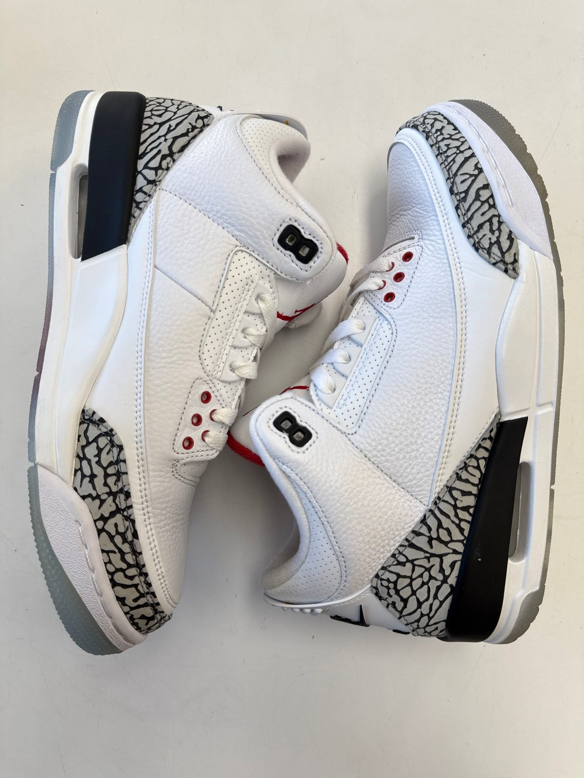 AIR JORDAN 3 WHITE CEMENT FREE THROW LINE - SIZE 9 (WORN)