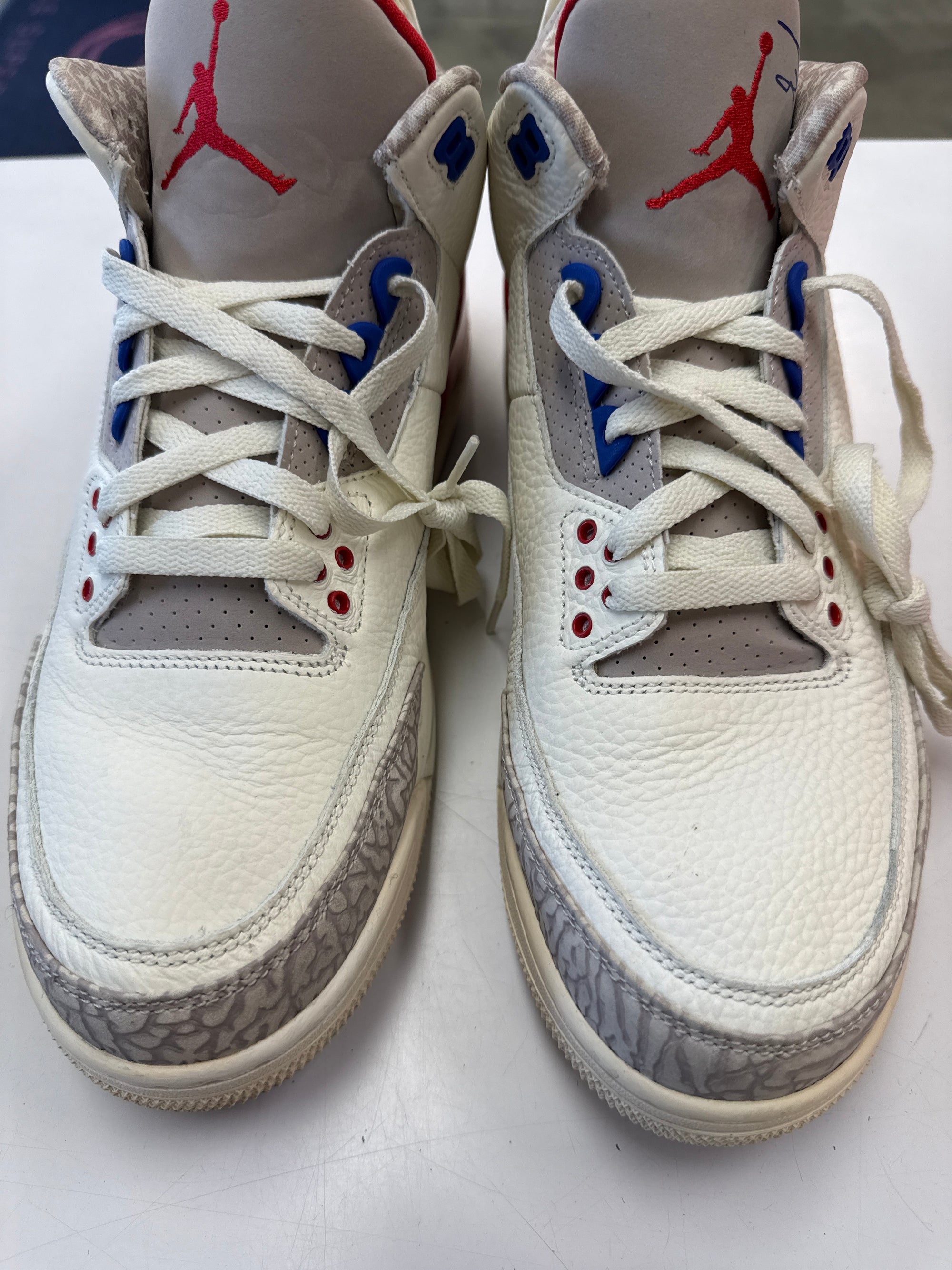 AIR JORDAN 3 INTERNATIONAL FLIGHT - SIZE 12 (WORN)