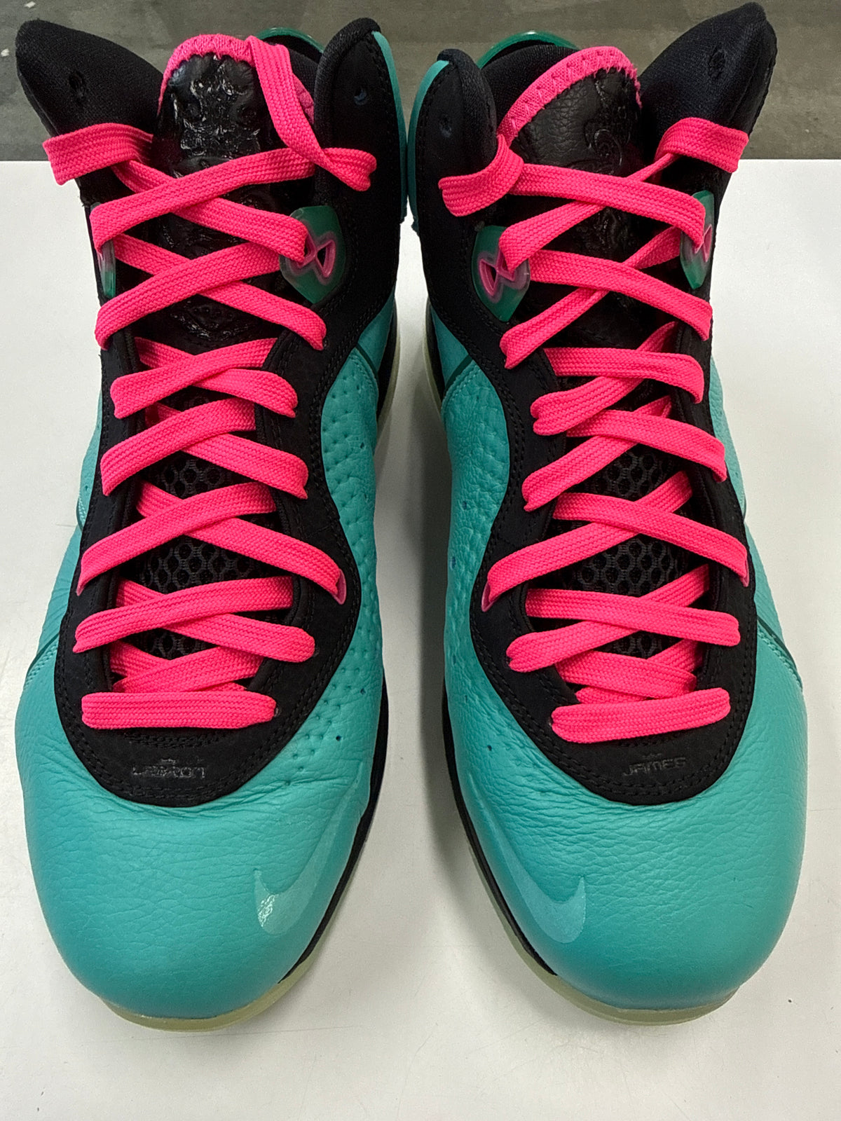 LEBRON 8 SOUTH BEACH 2021 - SIZE 10 (WORN)