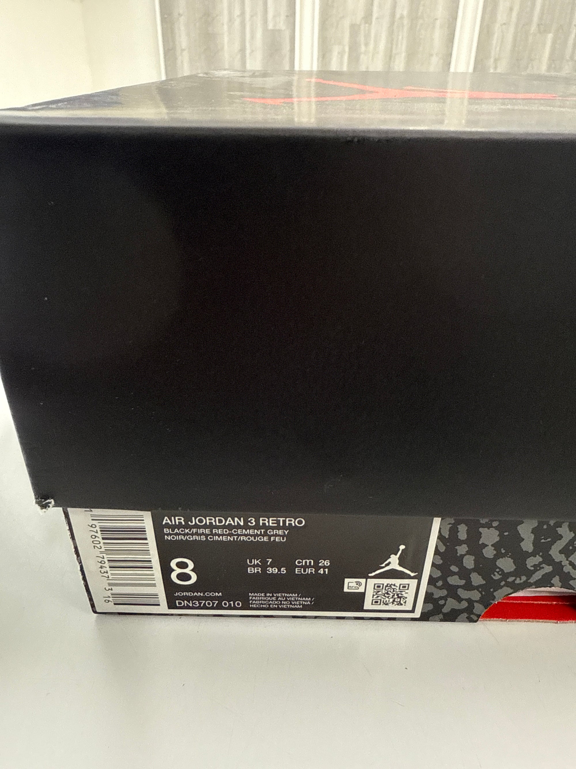 AIR JORDAN 3 OG BLACK CEMENT 2024- SIZE 8 (WORN)