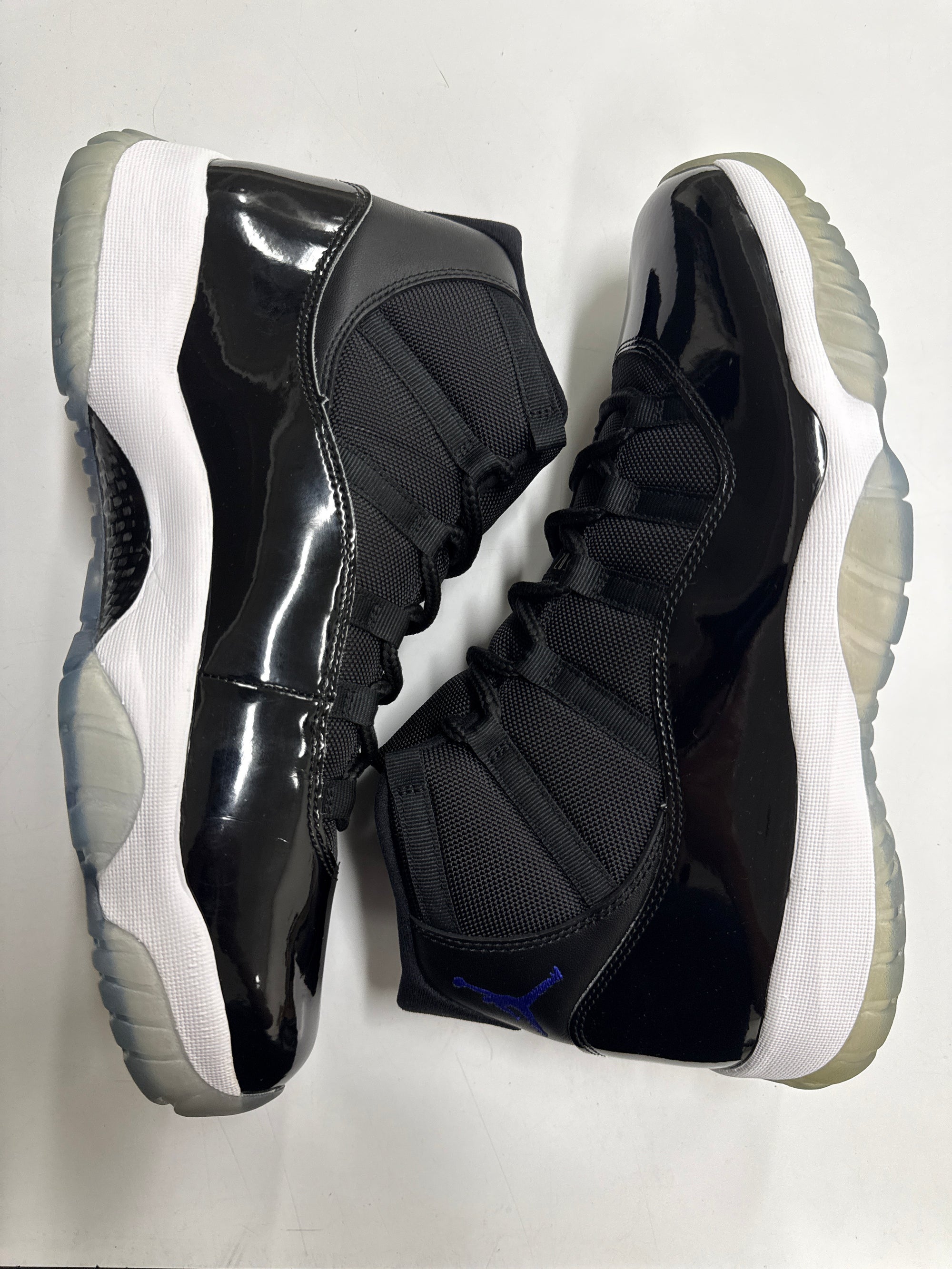 AIR JORDAN 11 SPACE JAM 2016 - SIZE 13 (WORN) - NO OUTER SLEEVE