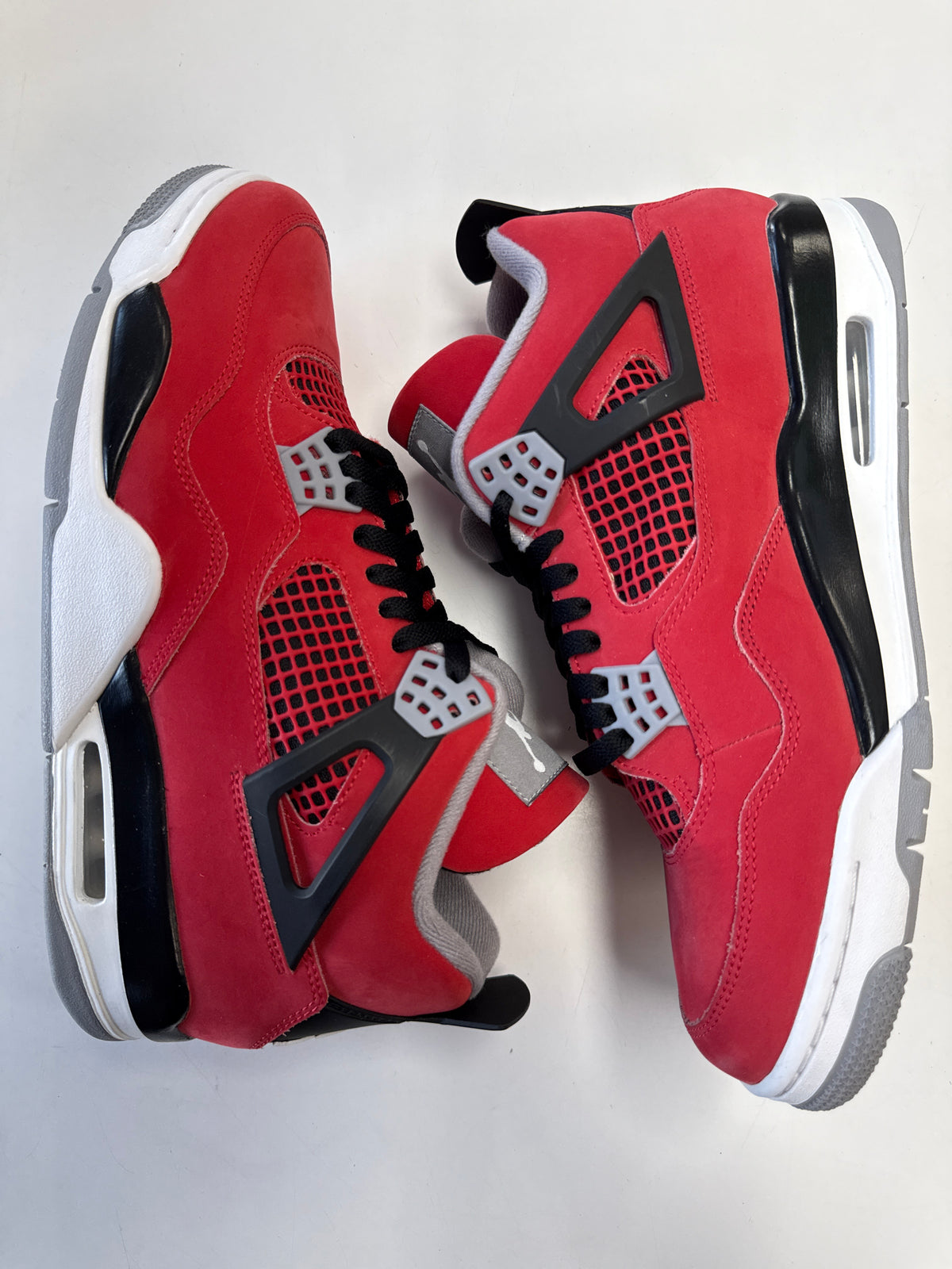 AIR JRODAN 4 TORO BRAVO 2026 - SIZE 10.5 (WORN) - SUPER CLEAN