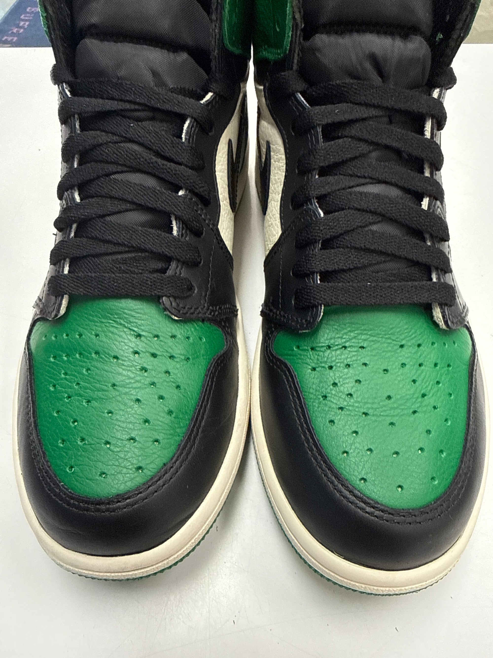 AIR JORDAN 1 HIGH PINE GREEN - SIZE 9 (WORN)