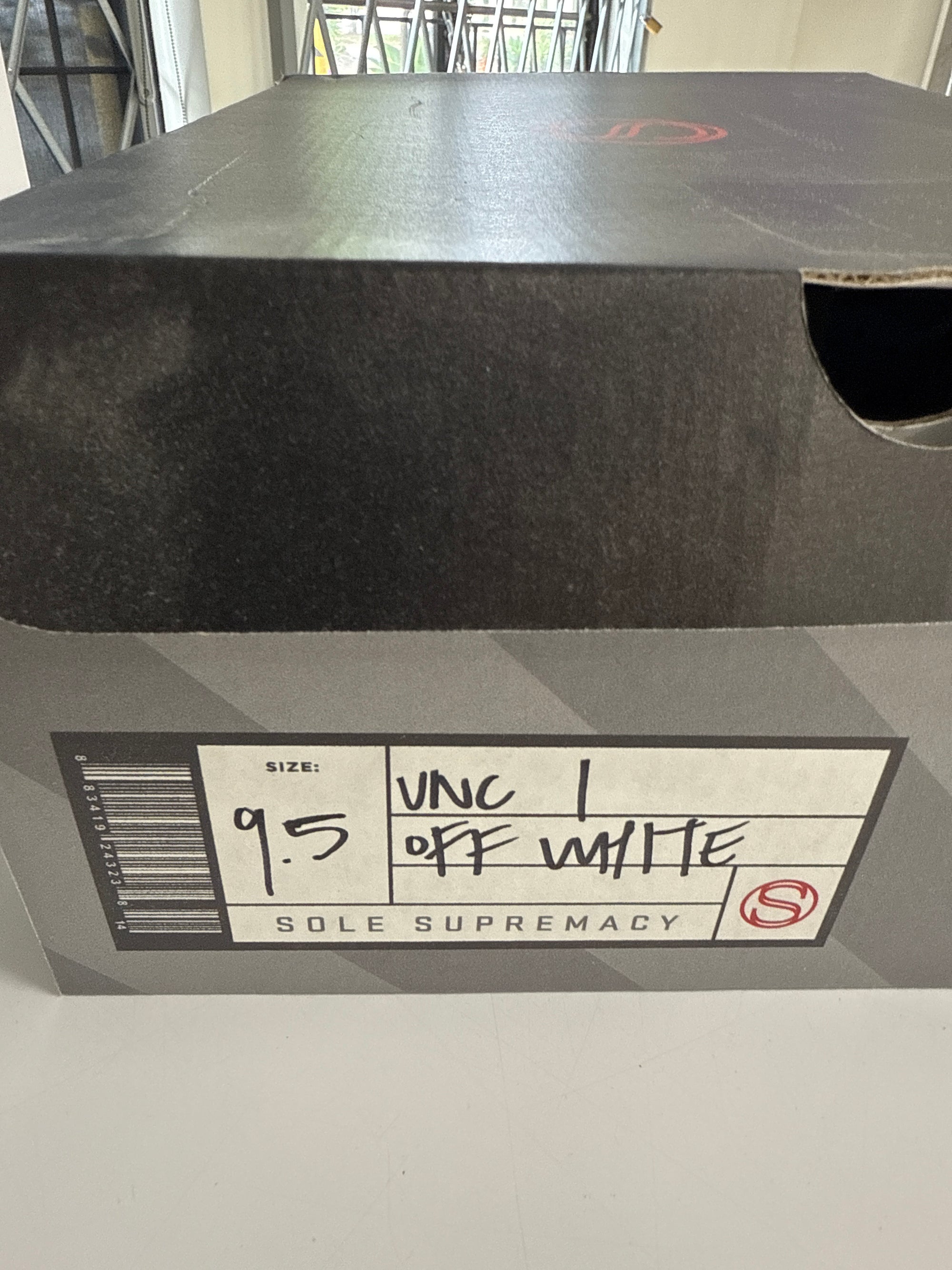 OFF WHITE AIR JORDAN 1 HIGH UNIVERSITY BLUE - SIZE 9.5 (WORN) - REPLACEMENT BOX