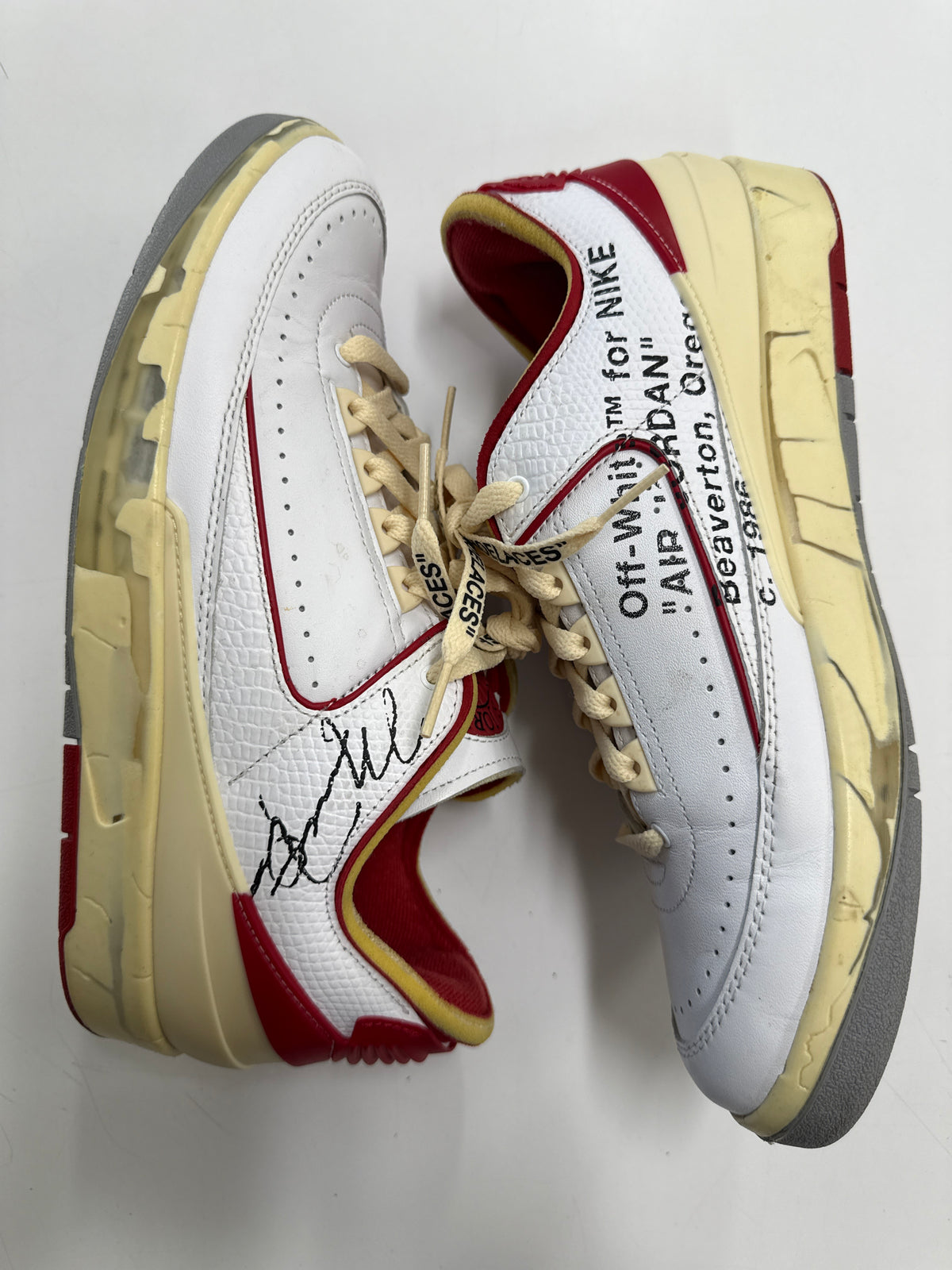 OFF WHITE AIR JORDAN 2 LOW CHICAGO - SIZE 9.5 (WORN)