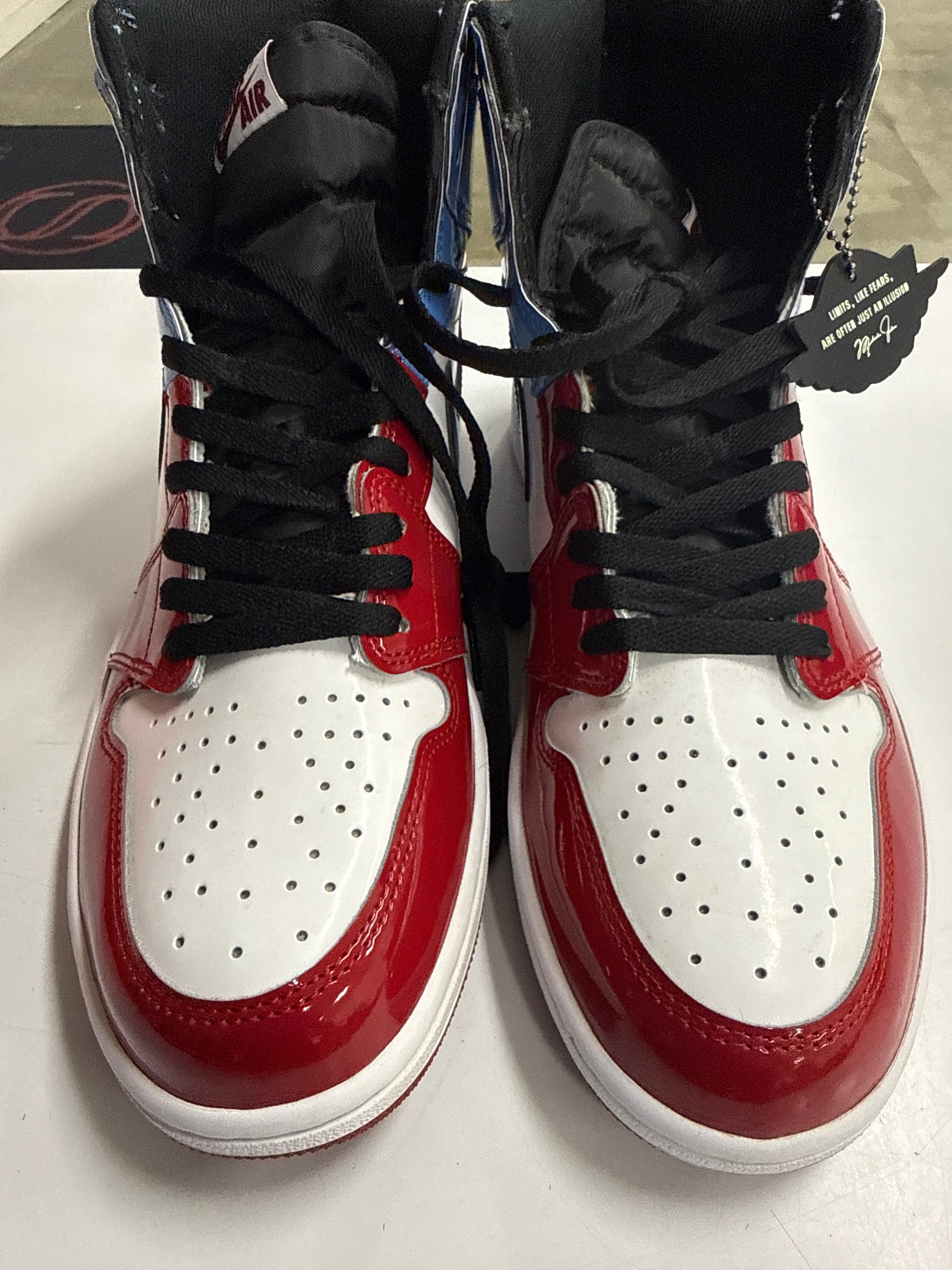 AIR JORDAN 1 HIGH UNC FEARLESS UNC CHICAGO - SIZE 12 (WORN)