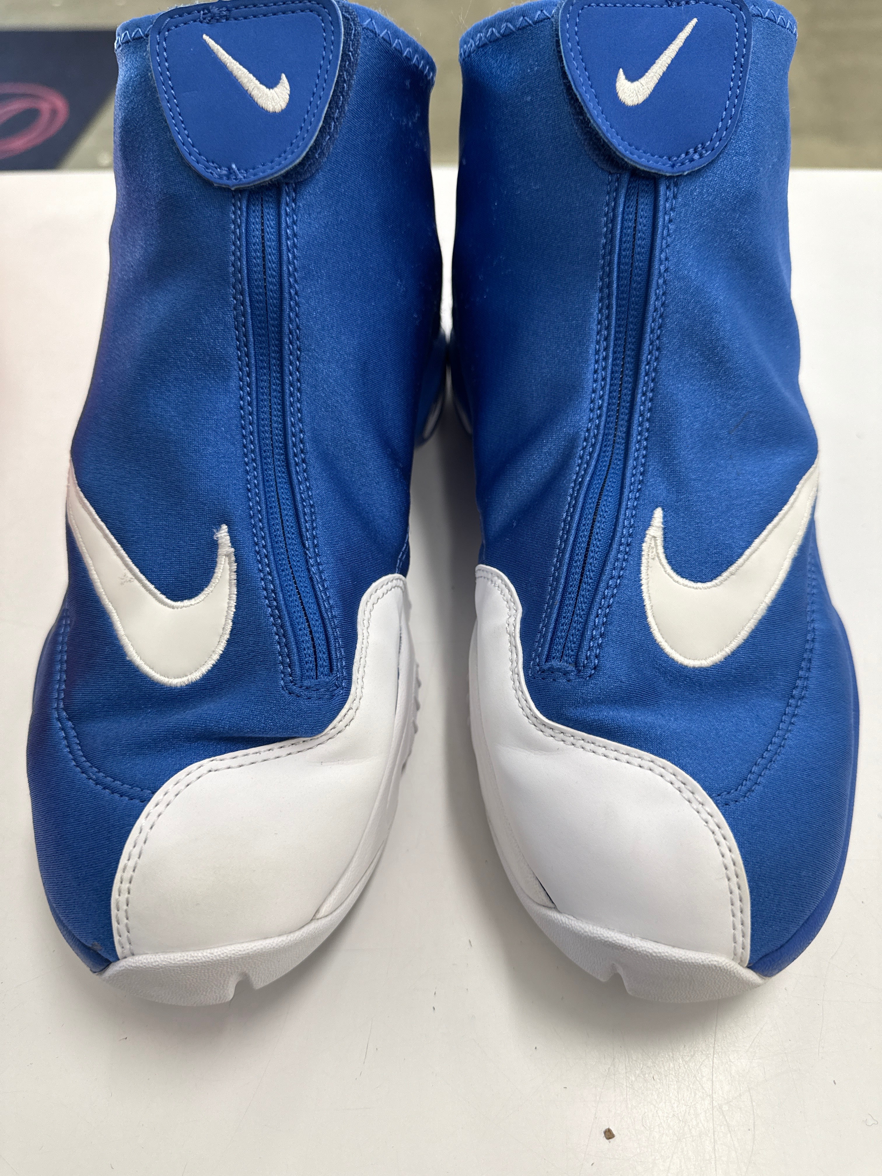 AIR ZOOM FLIGHT THE GLOVE DUKE - SIZE 9.5 (WORN) – Sole Supremacy