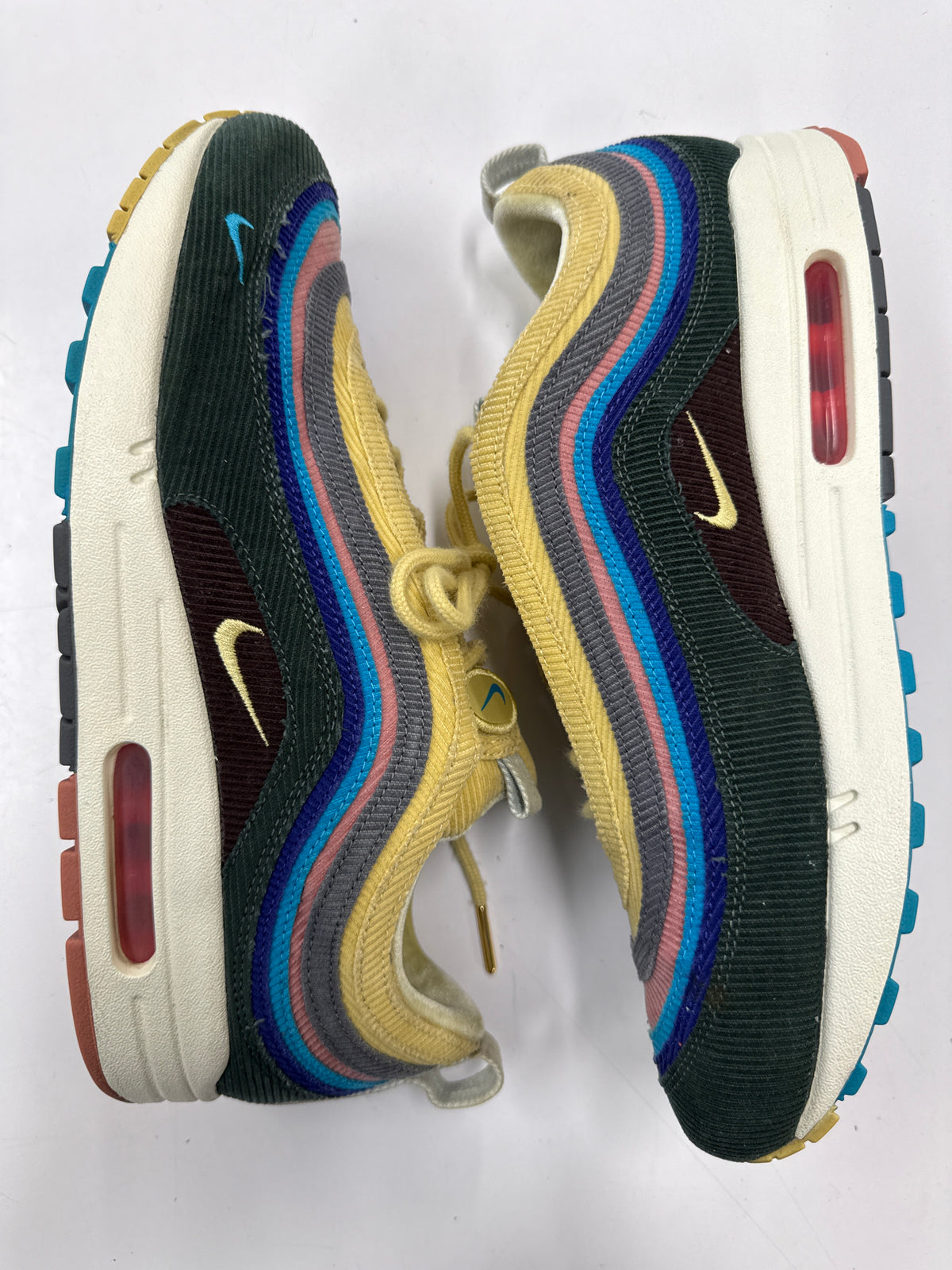 AIR MAX 1/97 SEAN WOTHERSPOON - SIZE 10.5 (WORN)