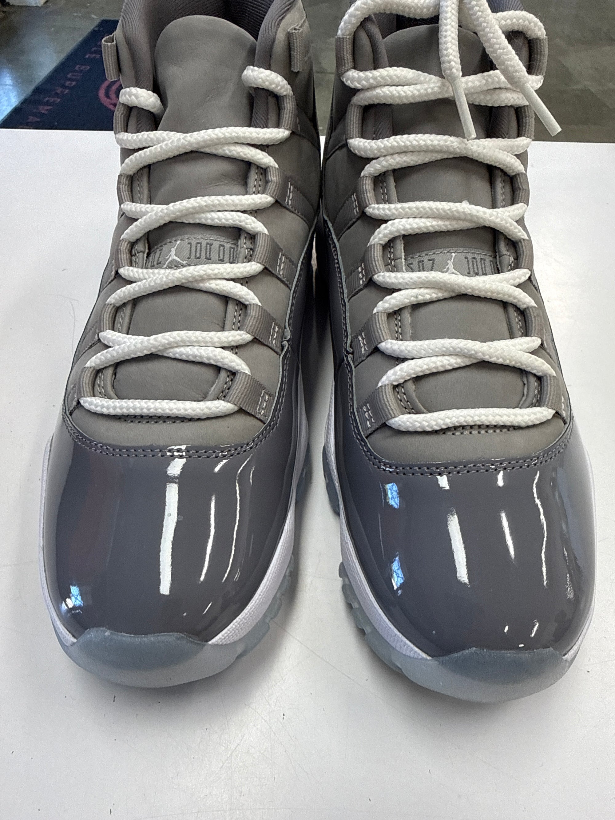 AIR JORDAN 11 COOL GREY - SIZE 9.5 (WORN)