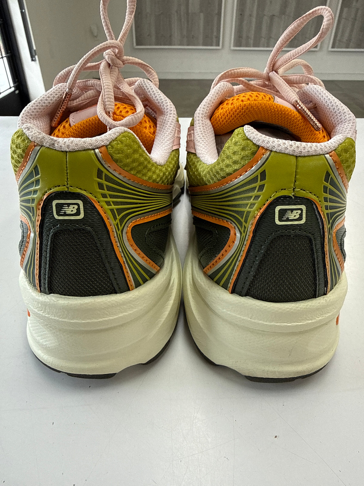 NEW BALANCE 740 CONCEPTS SAQINEE - SIZE 8.5 (WORN)