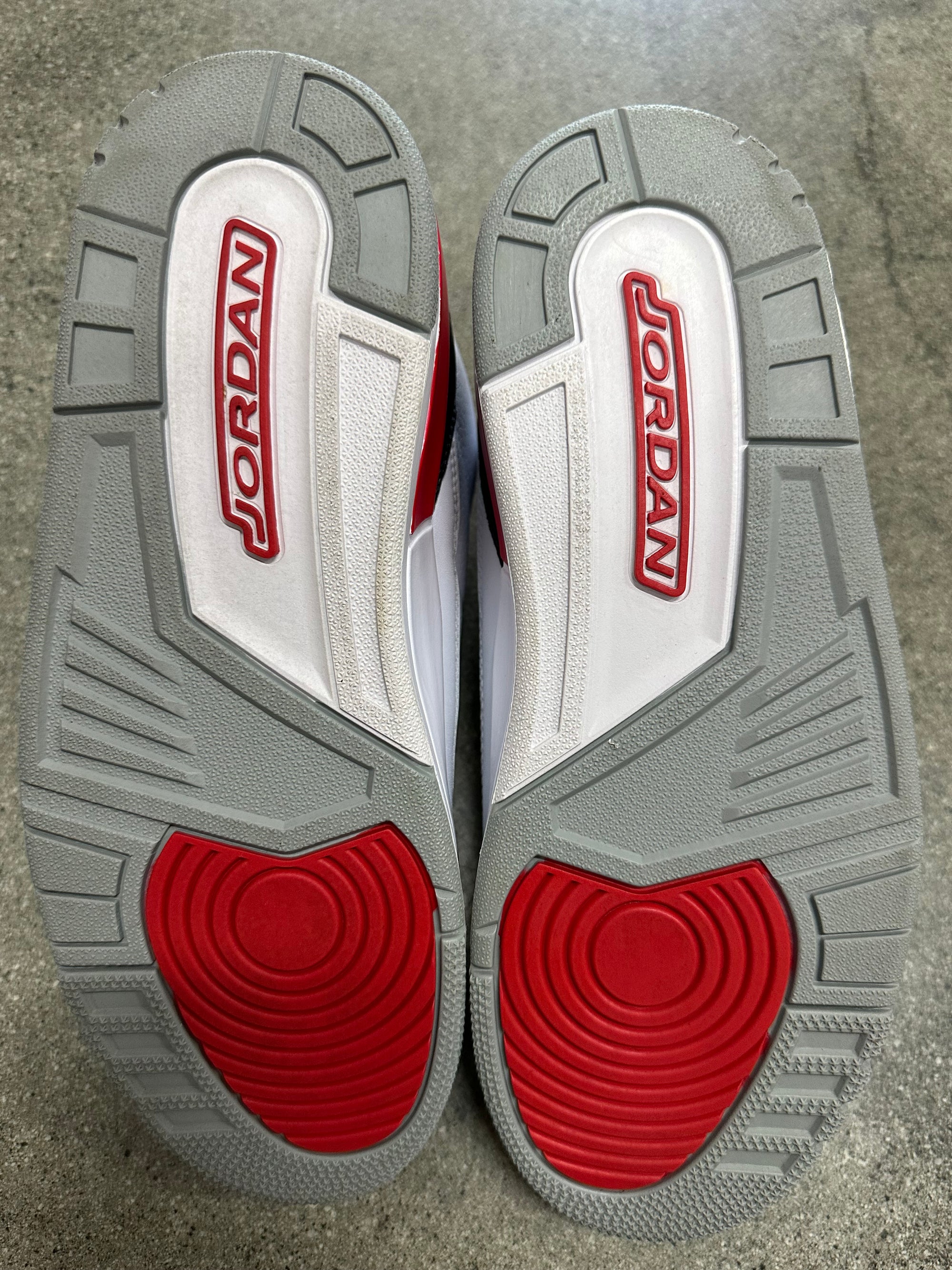 AIR JORDAN 3 FIRE RED 2013 - SIZE 10 (WORN)