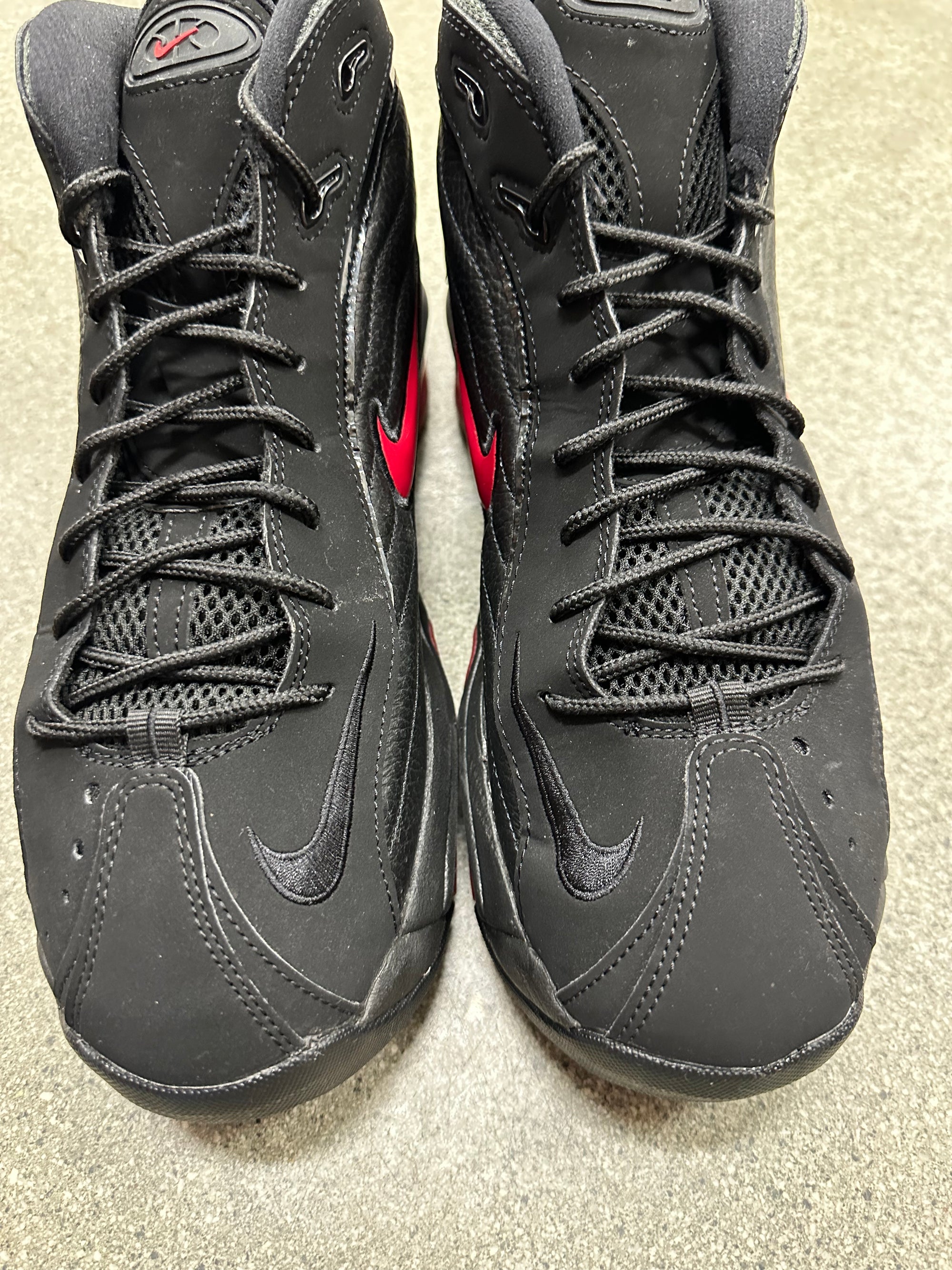 AIR TOTAL MAX UPTEMPO BRED - SIZE 11.5 (WORN)