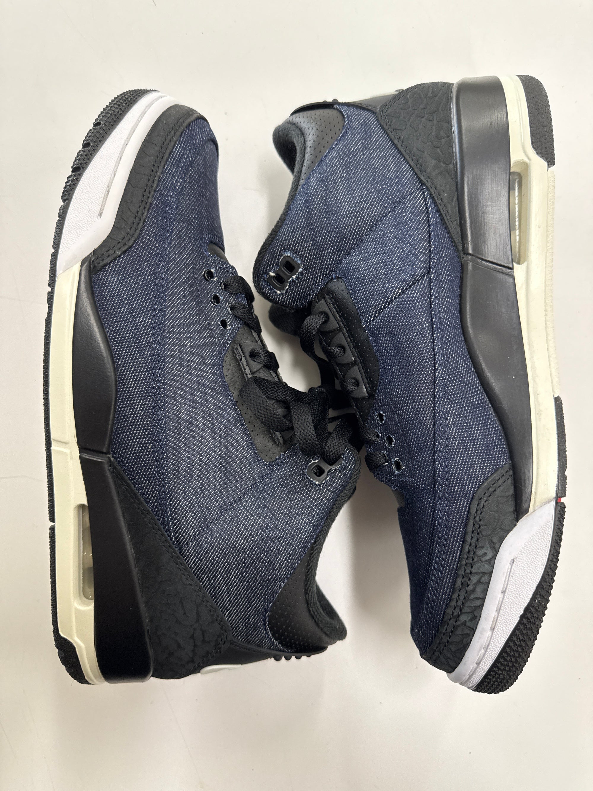 AIR JORDAN 3 LEVIS INDIGO - SIZE 9.5 (WORN)