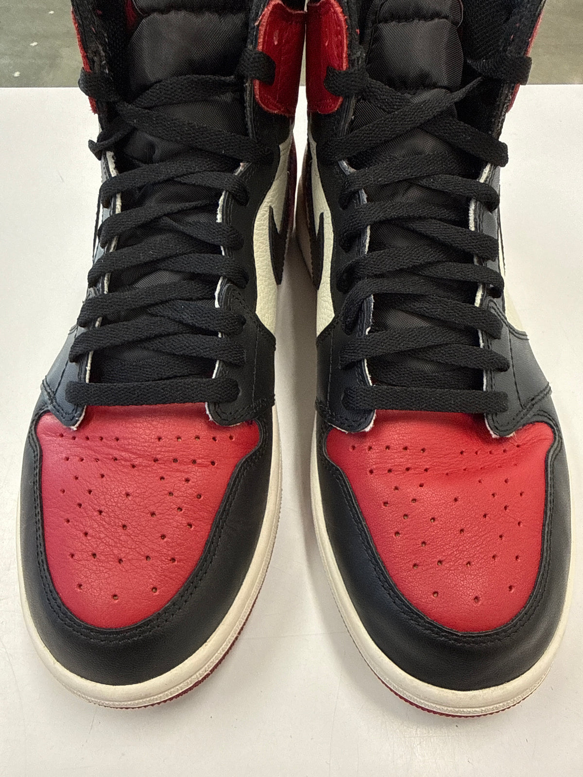AIR JORDAN 1 HIGH BRED TOE - SIZE 11 (WORN)